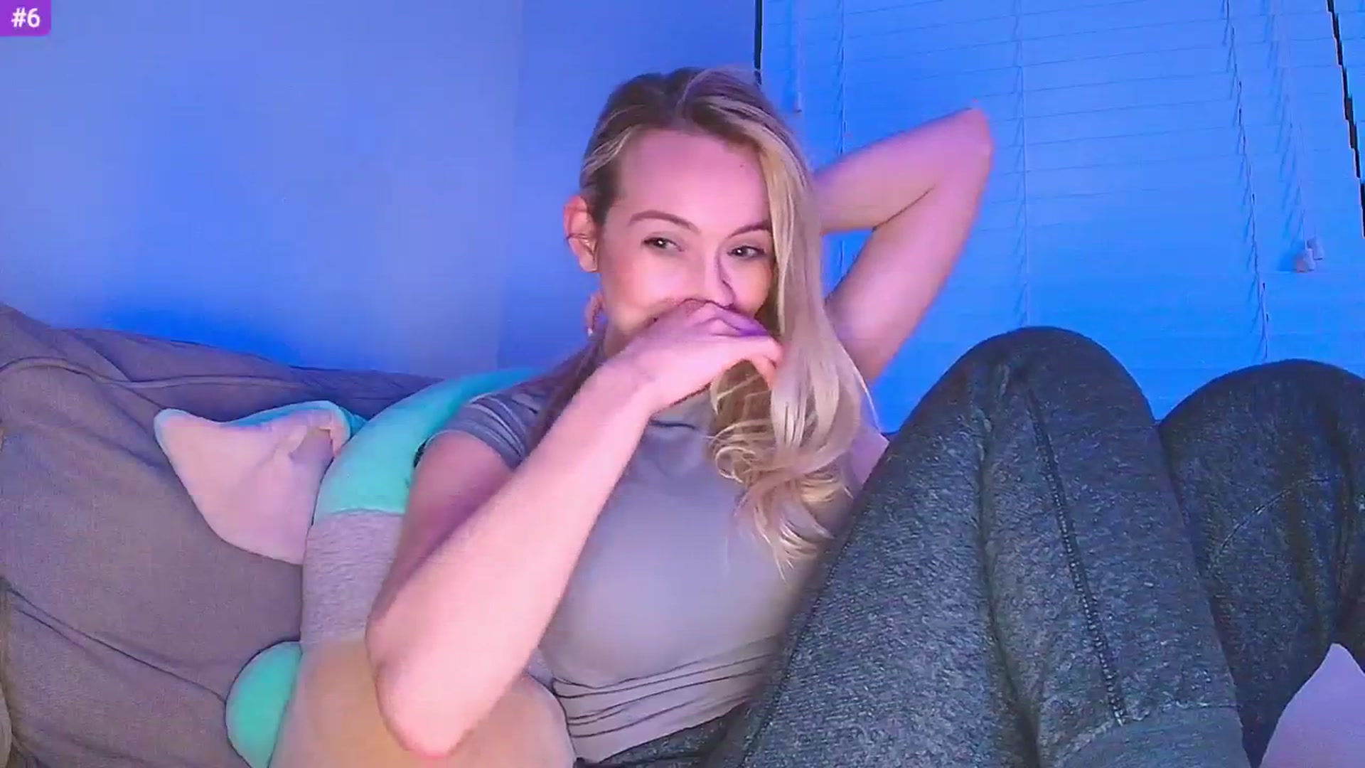 Gallery image thumbnail from Sammy_gray's myfreecams stream on, 03/05/2025, 07:21 image 17 of 20