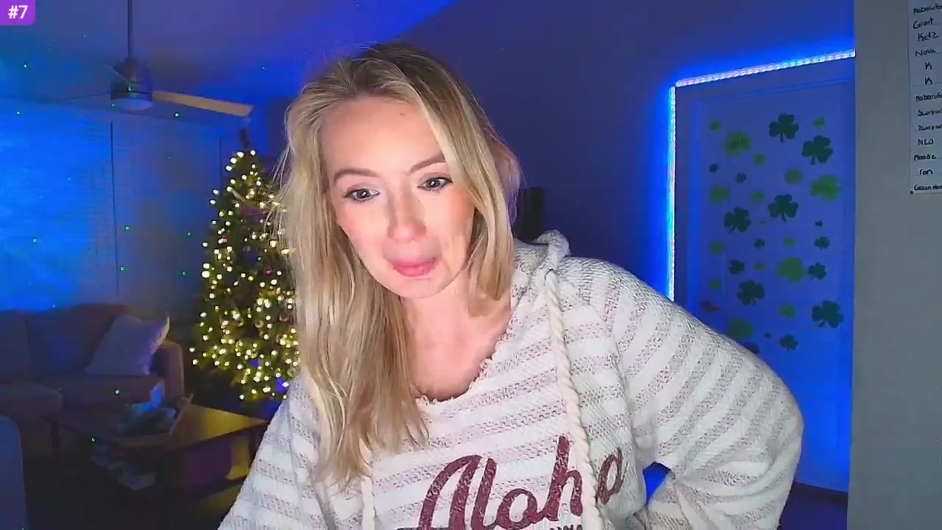 Gallery image thumbnail from Sammy_gray's myfreecams stream on, 03/14/2025, 03:21 image 18 of 20