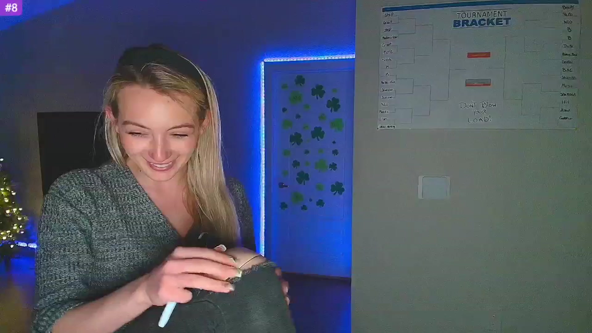 Gallery image thumbnail from Sammy_gray's myfreecams stream on, 03/21/2025, 04:12 image 20 of 20