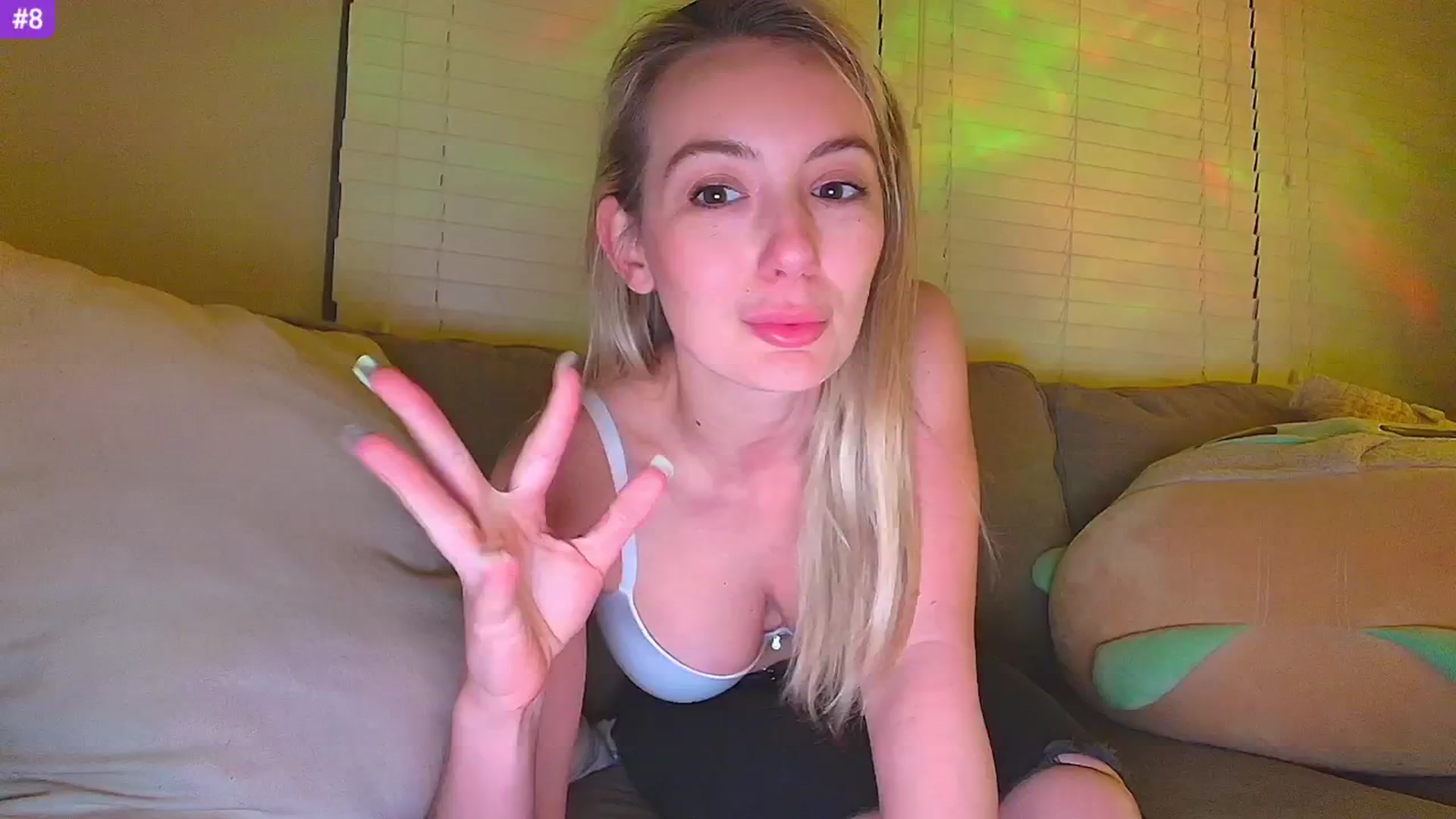 Gallery image thumbnail from Sammy_gray's myfreecams stream on, 03/21/2025, 07:23 image 9 of 20