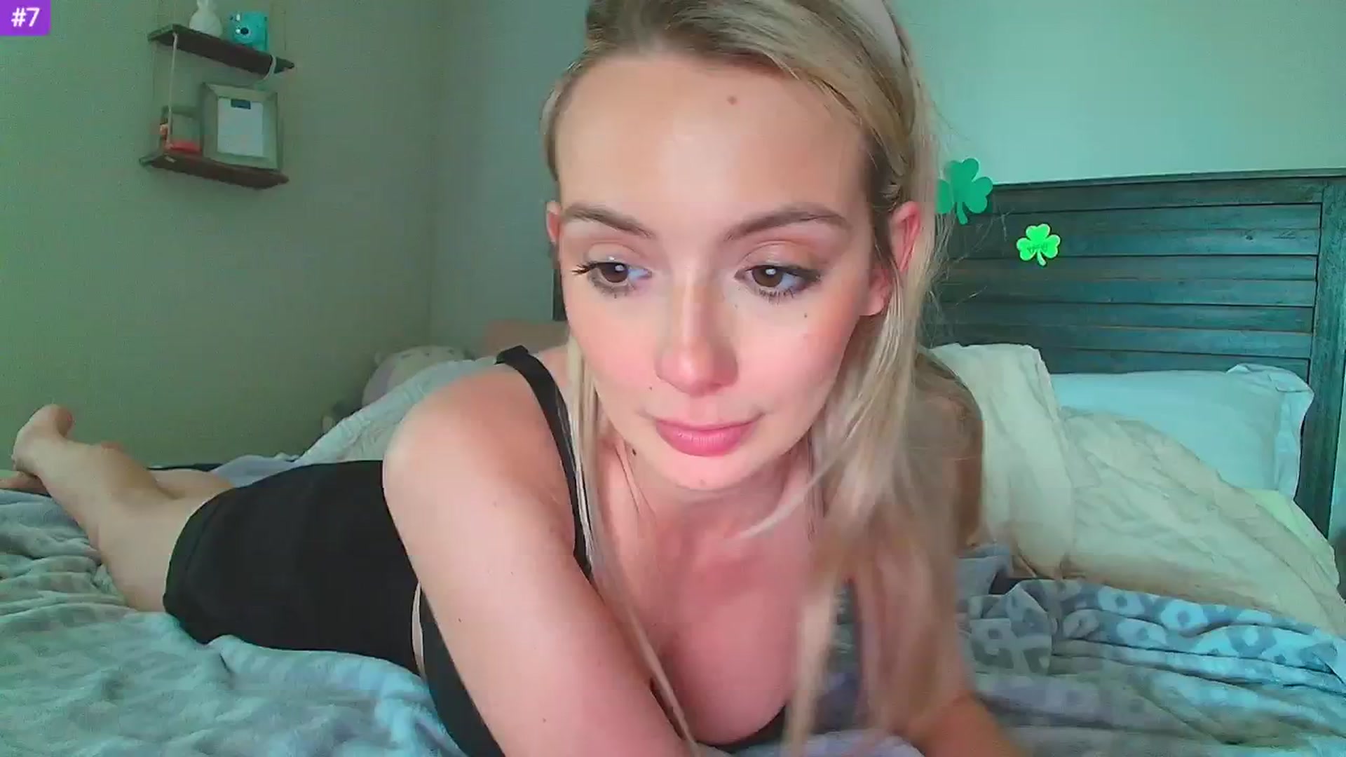 Gallery image thumbnail from Sammy_gray's myfreecams stream on, 03/24/2025, 01:26 image 1 of 20