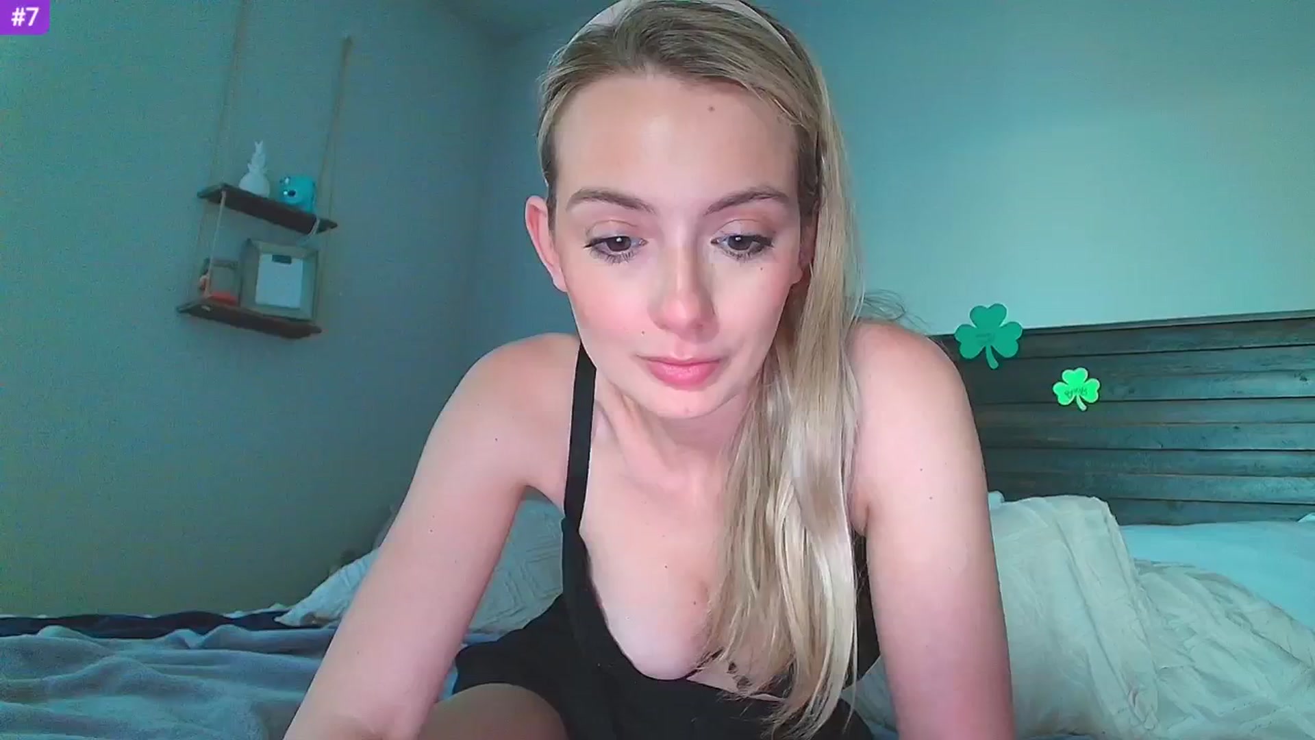 Gallery image thumbnail from Sammy_gray's myfreecams stream on, 03/24/2025, 01:26 image 14 of 20