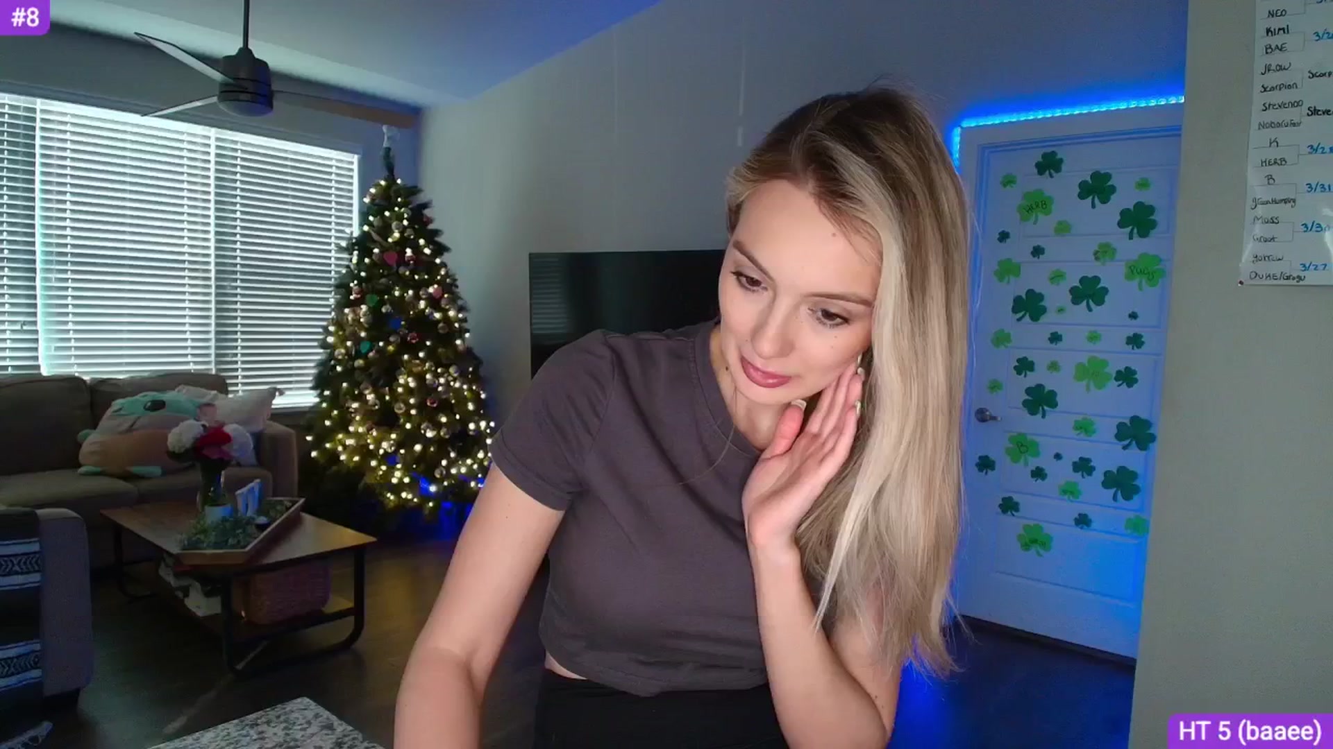 Gallery image thumbnail from Sammy_gray's myfreecams stream on, 03/27/2025, 24:20 image 5 of 20