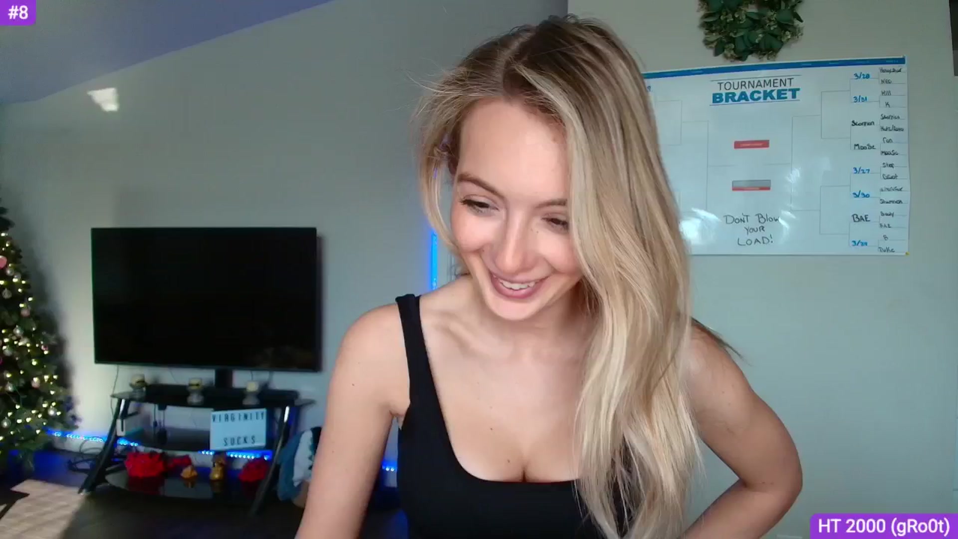 Gallery image thumbnail from Sammy_gray's myfreecams stream on, 03/28/2025, 24:20 image 11 of 20