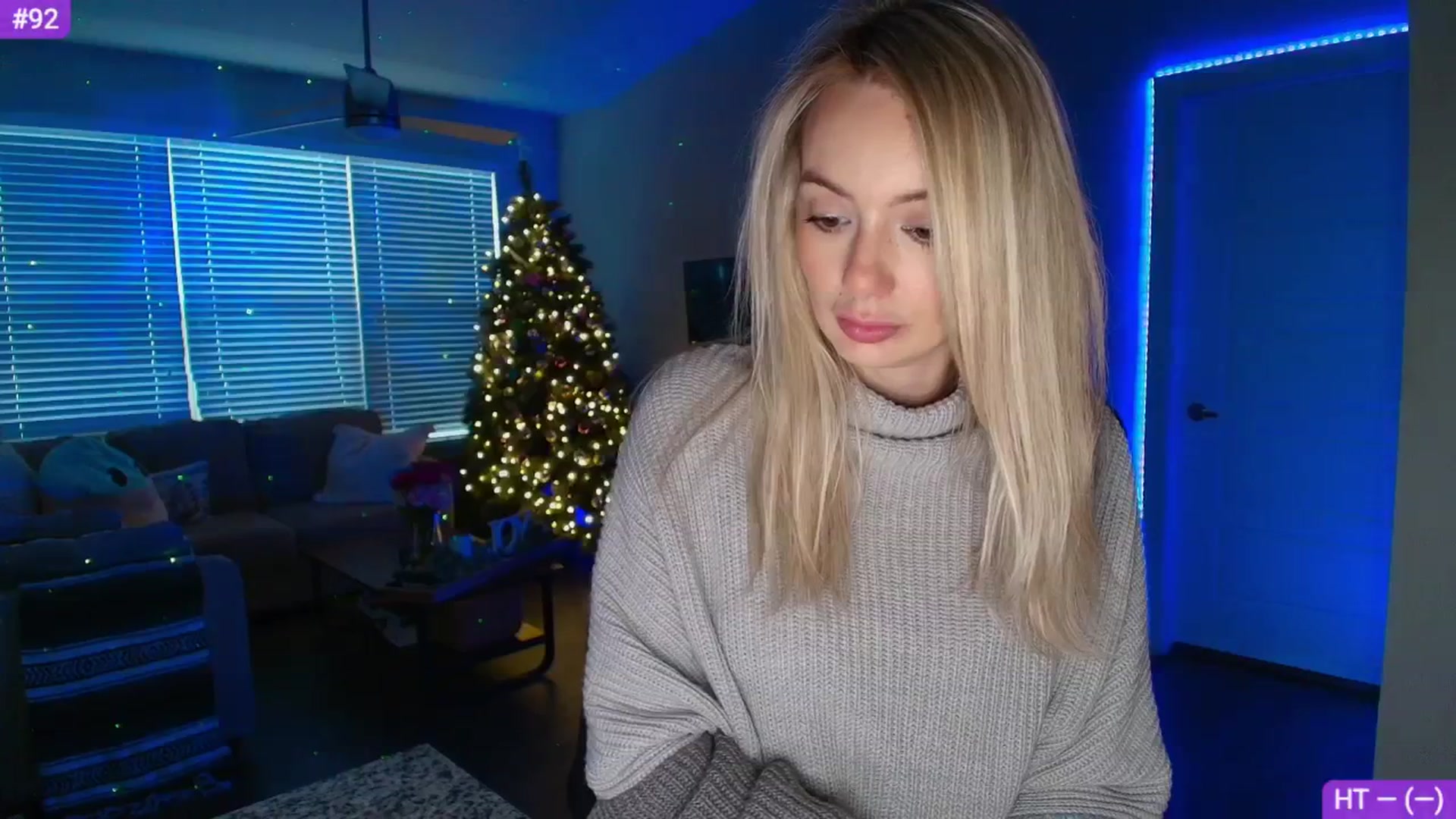 Gallery image thumbnail from Sammy_gray's myfreecams stream on, 04/03/2025, 24:43 image 3 of 20