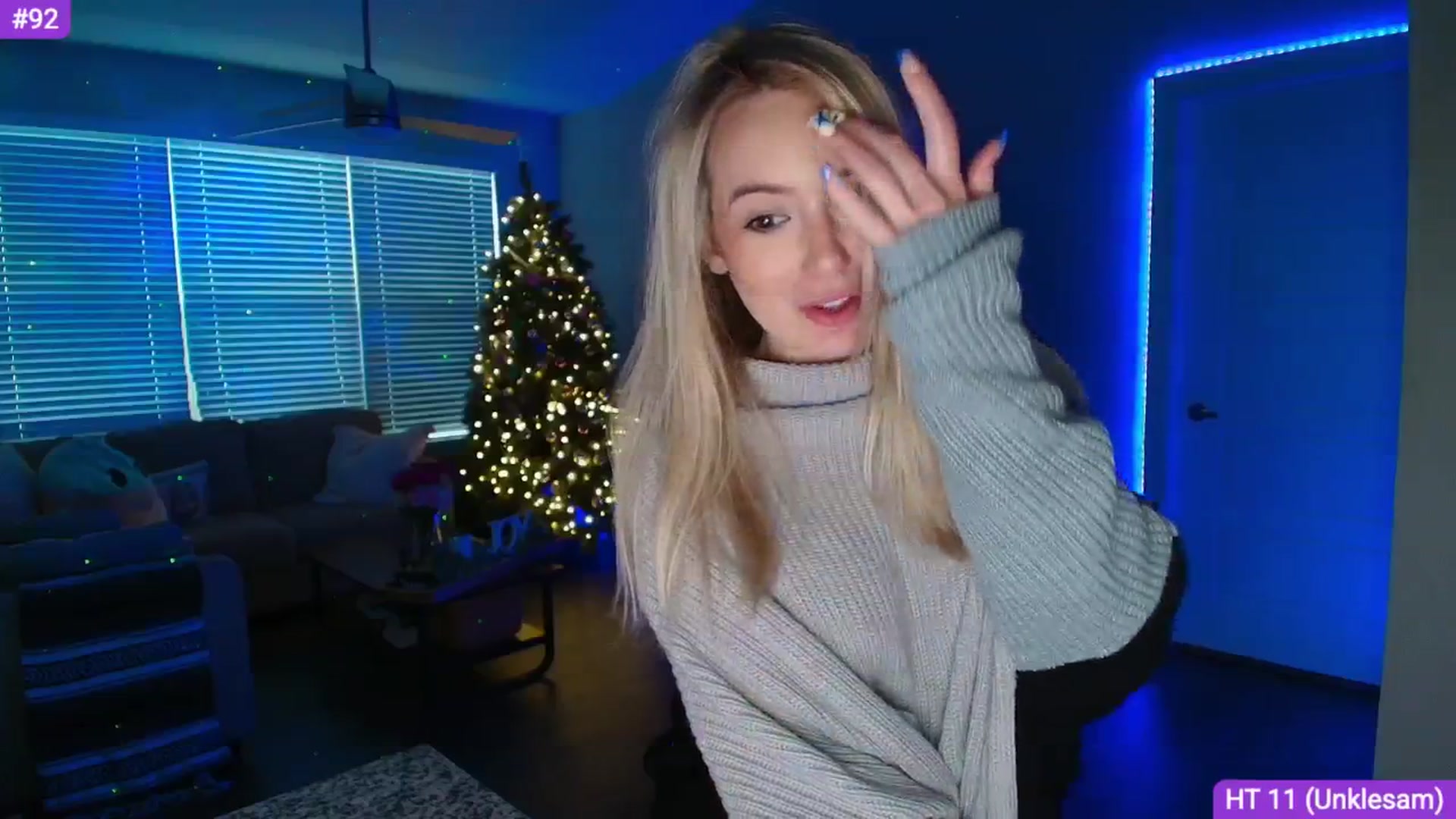 Gallery image thumbnail from Sammy_gray's myfreecams stream on, 04/03/2025, 24:43 image 6 of 20