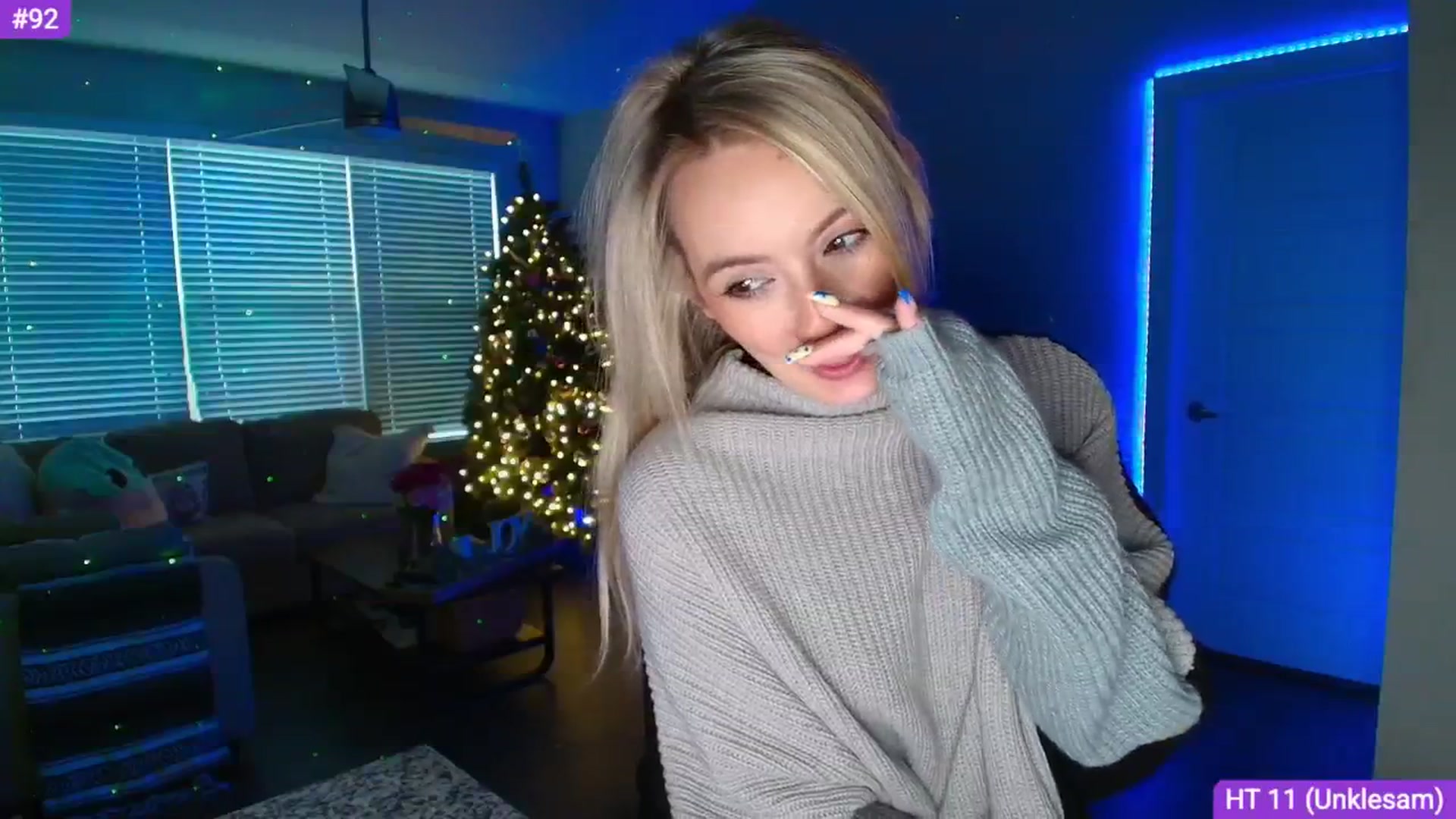 Gallery image thumbnail from Sammy_gray's myfreecams stream on, 04/03/2025, 24:43 image 10 of 20