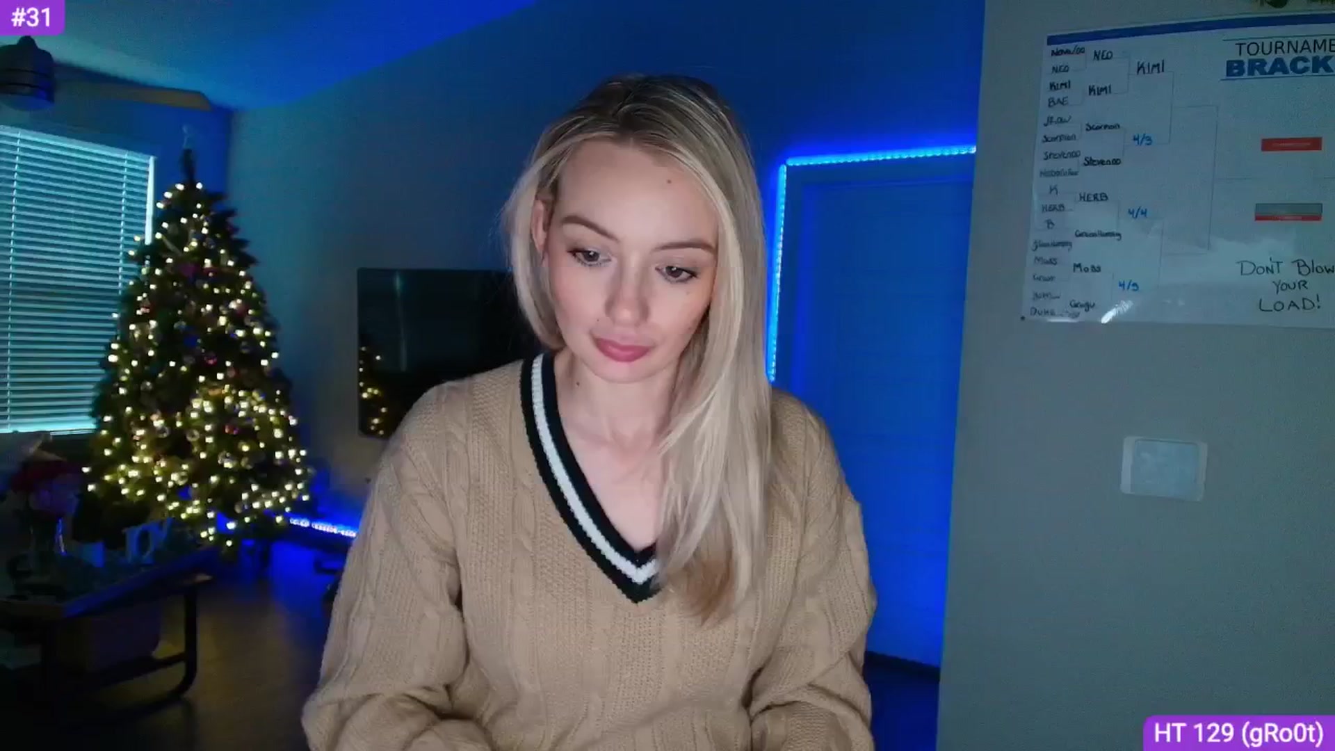 Gallery image thumbnail from Sammy_gray's myfreecams stream on, 04/05/2025, 24:28 image 15 of 20