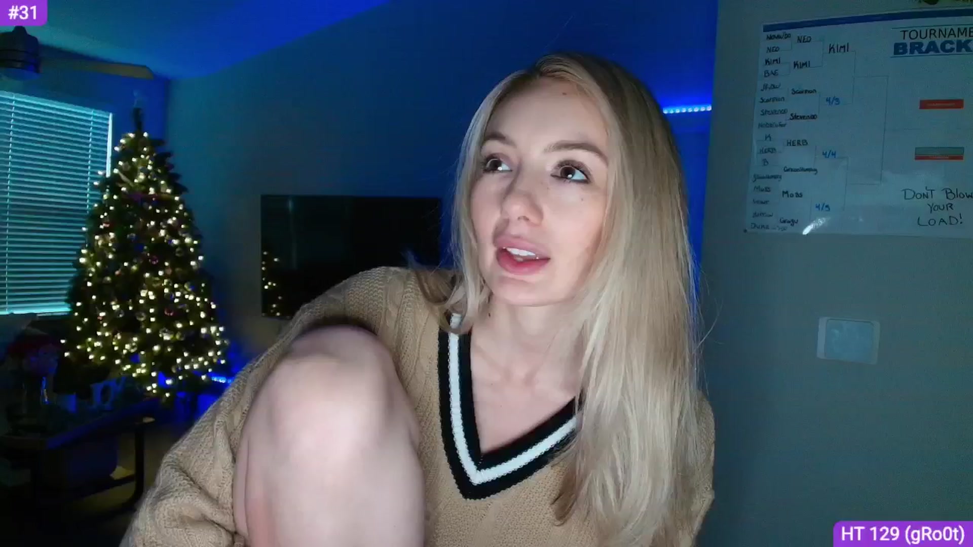 Gallery image thumbnail from Sammy_gray's myfreecams stream on, 04/05/2025, 24:28 image 6 of 20