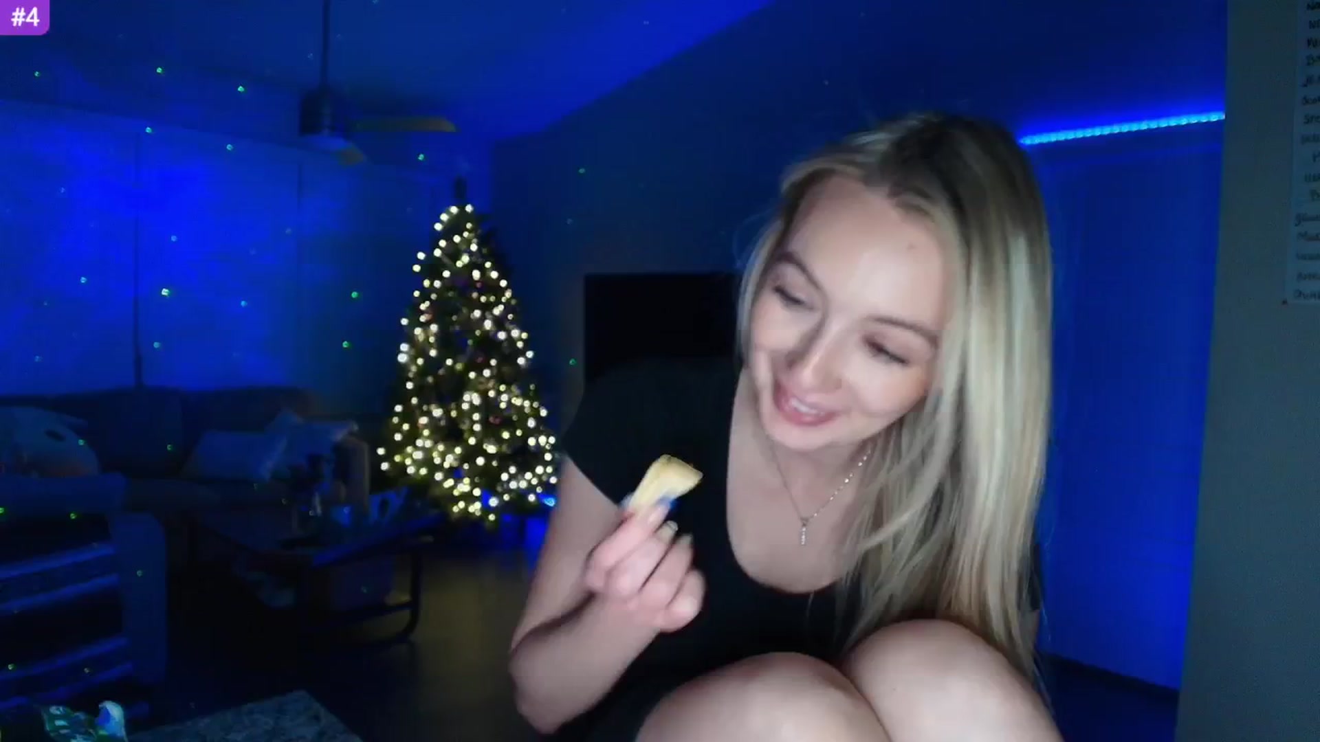 Gallery image thumbnail from Sammy_gray's myfreecams stream on, 04/11/2025, 06:35 image 8 of 20