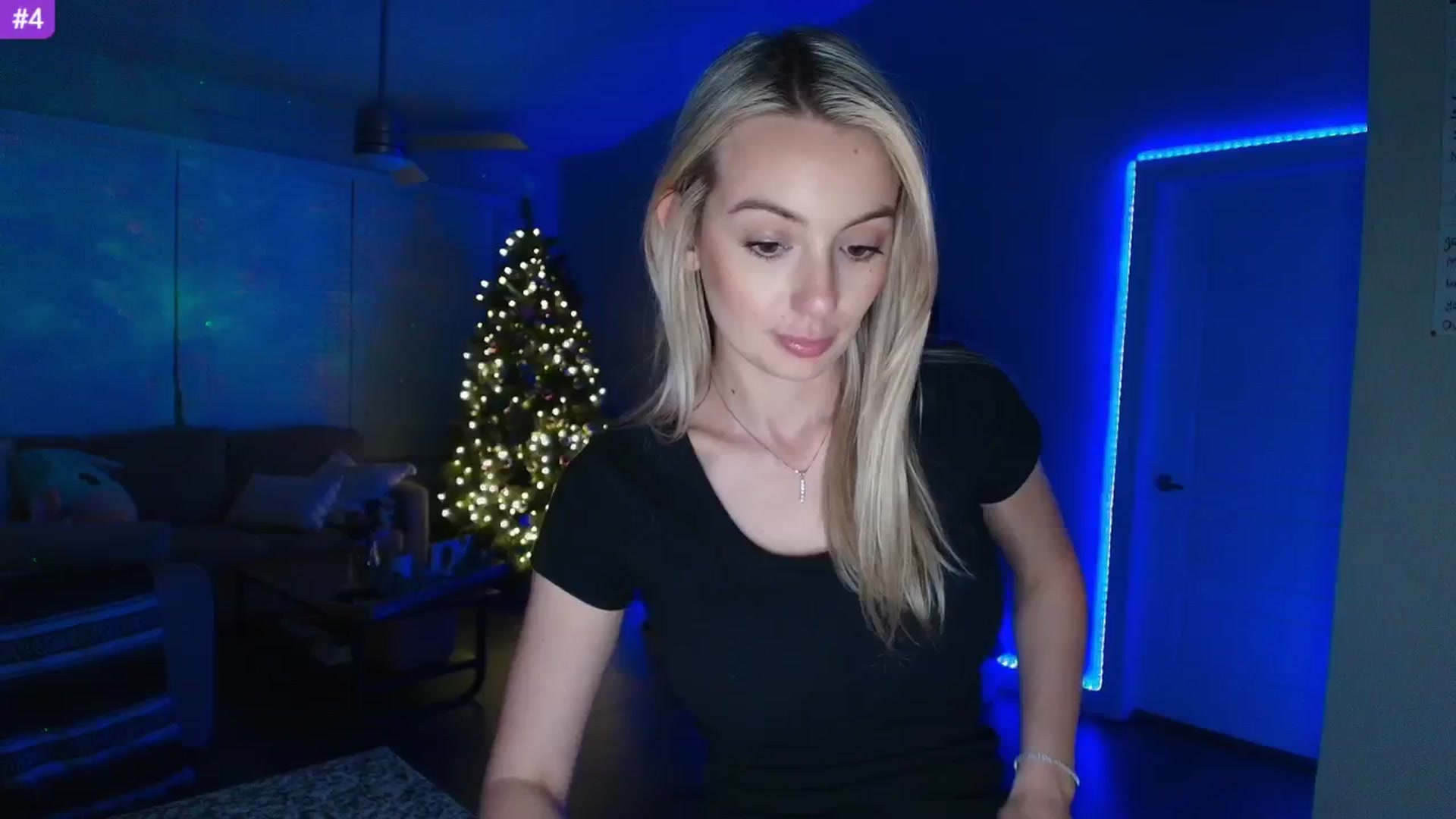 Gallery image thumbnail from Sammy_gray's myfreecams stream on, 04/11/2025, 06:35 image 1 of 20