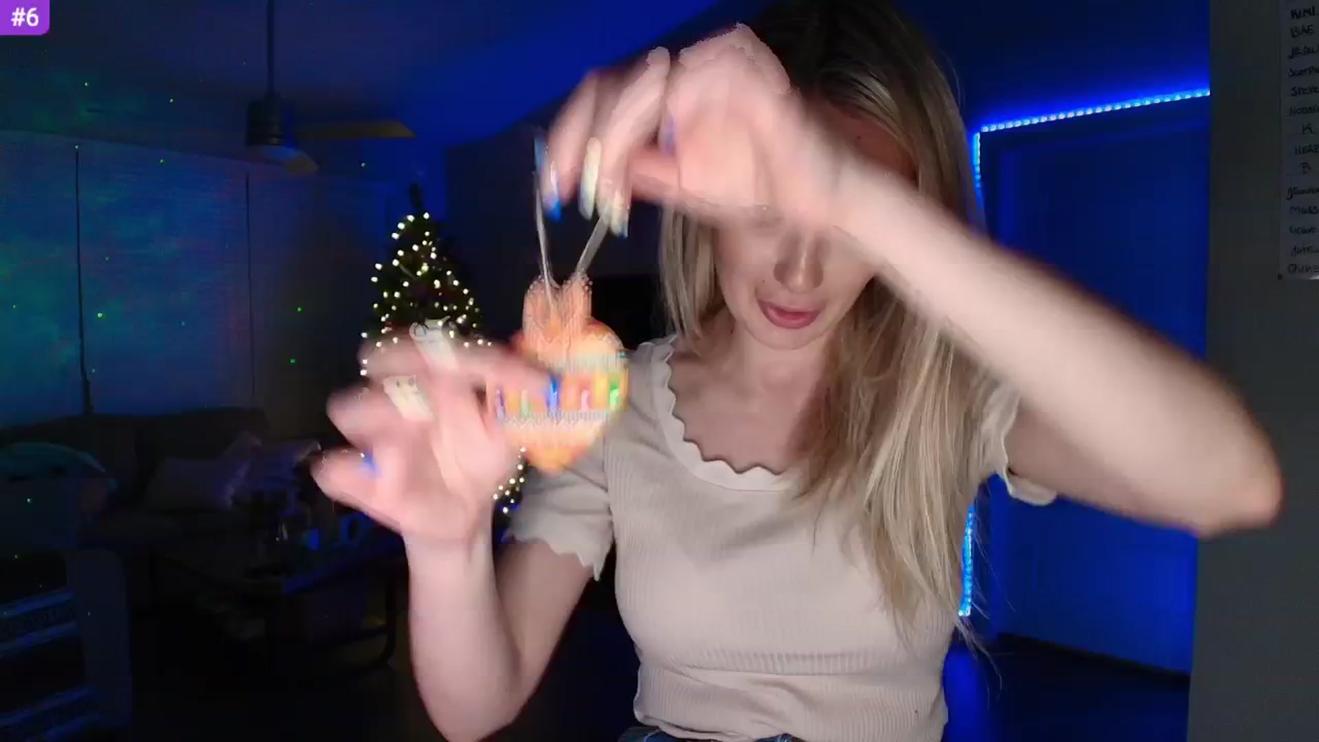 Gallery image thumbnail from Sammy_gray's myfreecams stream on, 04/12/2025, 04:05 image 2 of 20