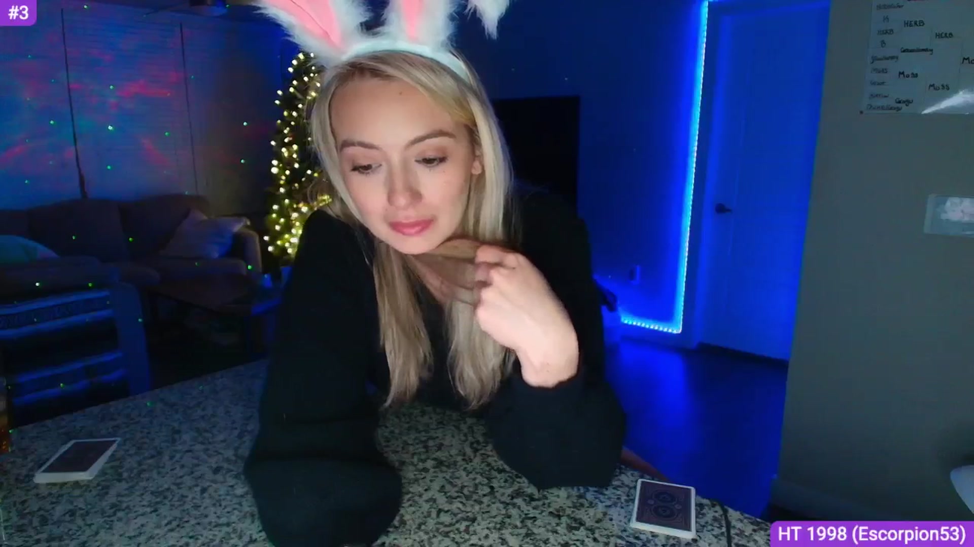 Gallery image thumbnail from Sammy_gray's myfreecams stream on, 04/21/2025, 03:33 image 3 of 20