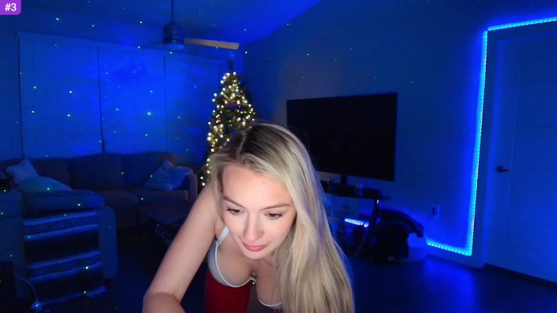 Gallery image thumbnail from Sammy_gray's myfreecams stream on, 04/23/2025, 03:35 image 13 of 20
