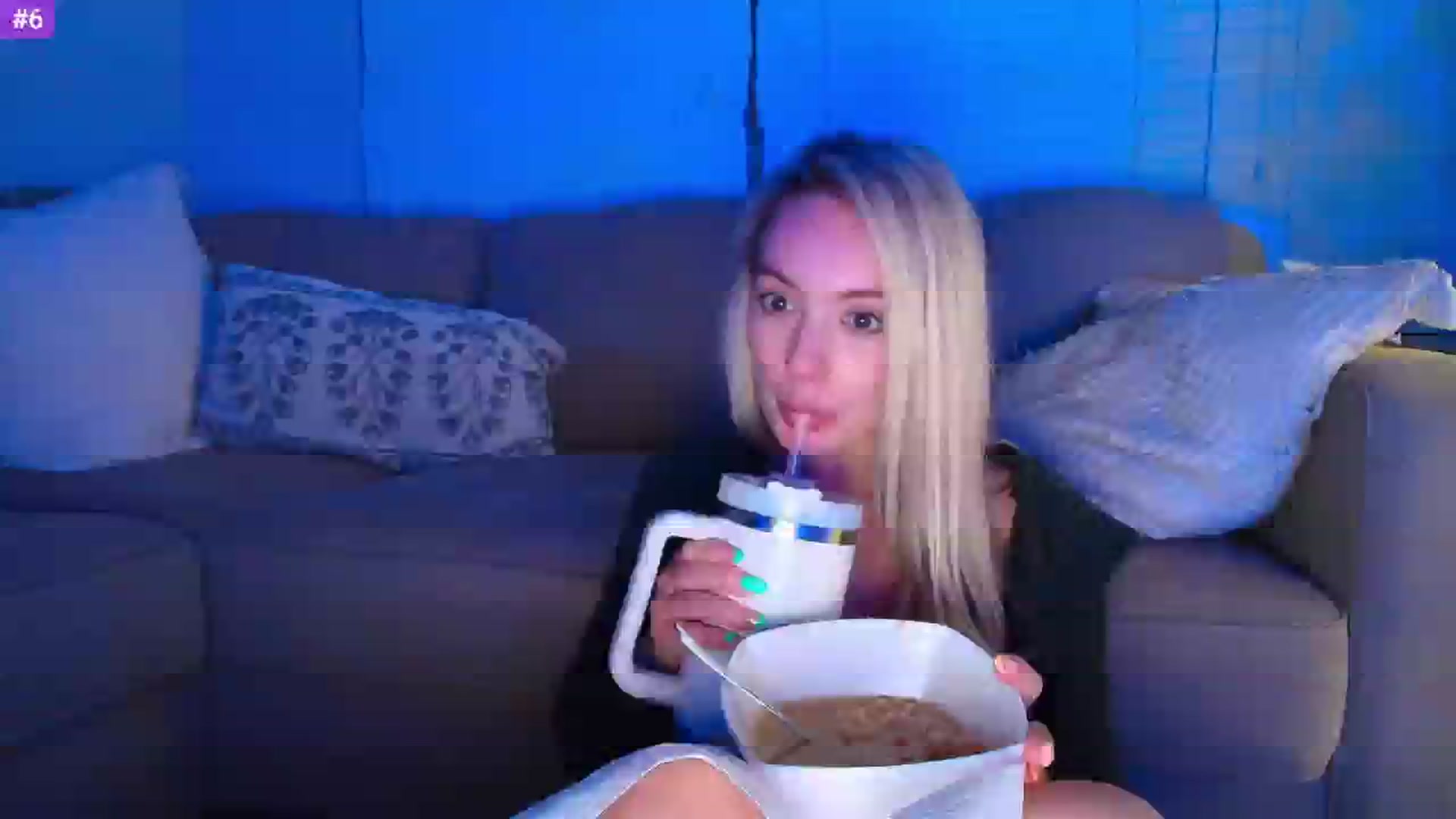 Gallery image thumbnail from Sammy_gray's myfreecams stream on, 04/30/2025, 03:59 image 2 of 20
