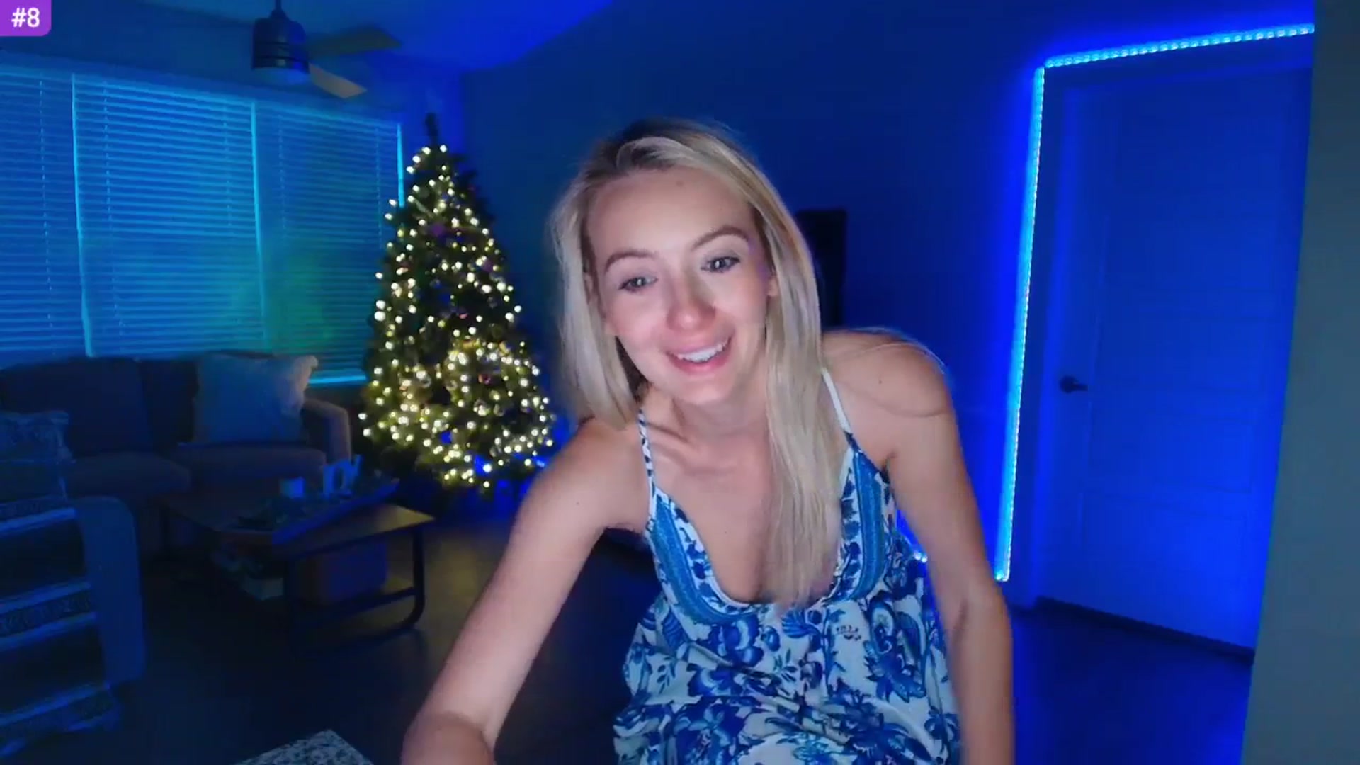 Gallery image thumbnail from Sammy_gray's myfreecams stream on, 05/04/2025, 02:16 image 12 of 20