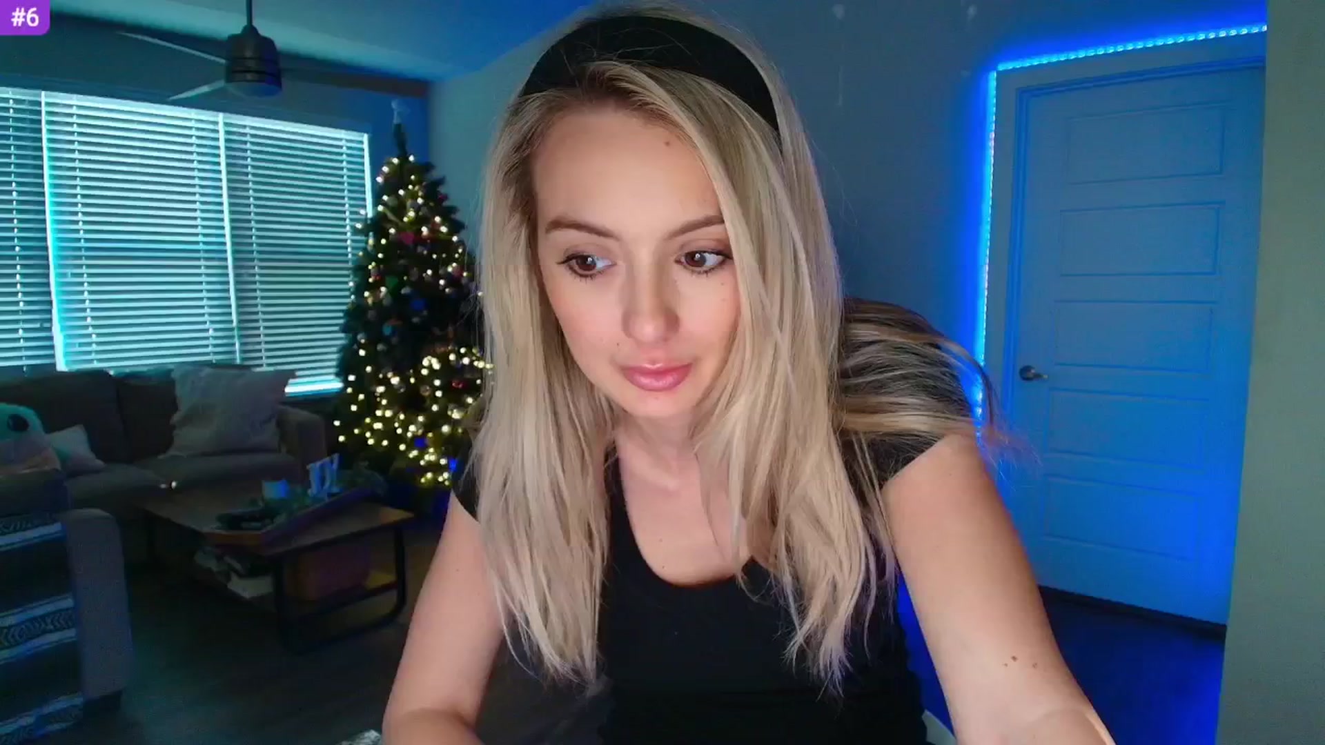 Gallery image thumbnail from Sammy_gray's myfreecams stream on, 05/09/2025, 02:28 image 4 of 20