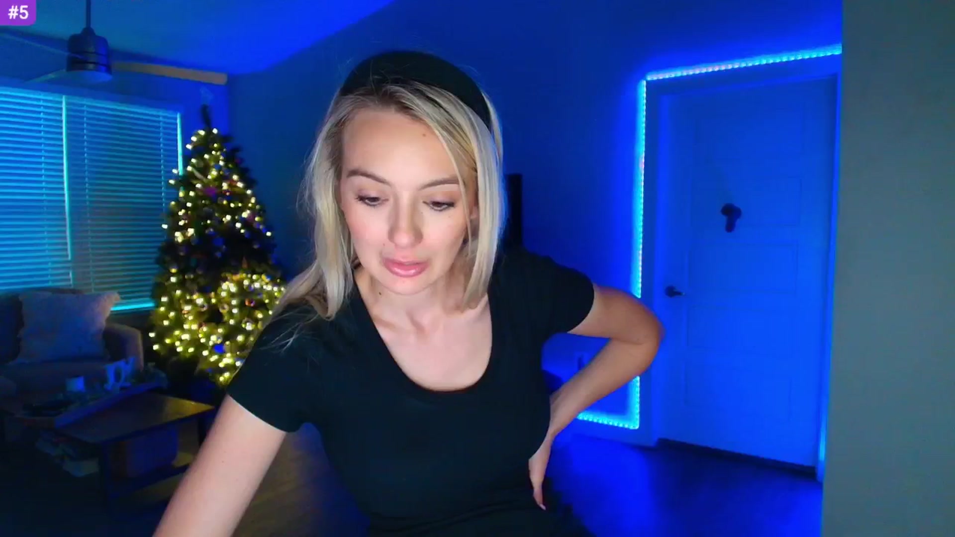 Gallery image thumbnail from Sammy_gray's myfreecams stream on, 05/09/2025, 02:28 image 19 of 20