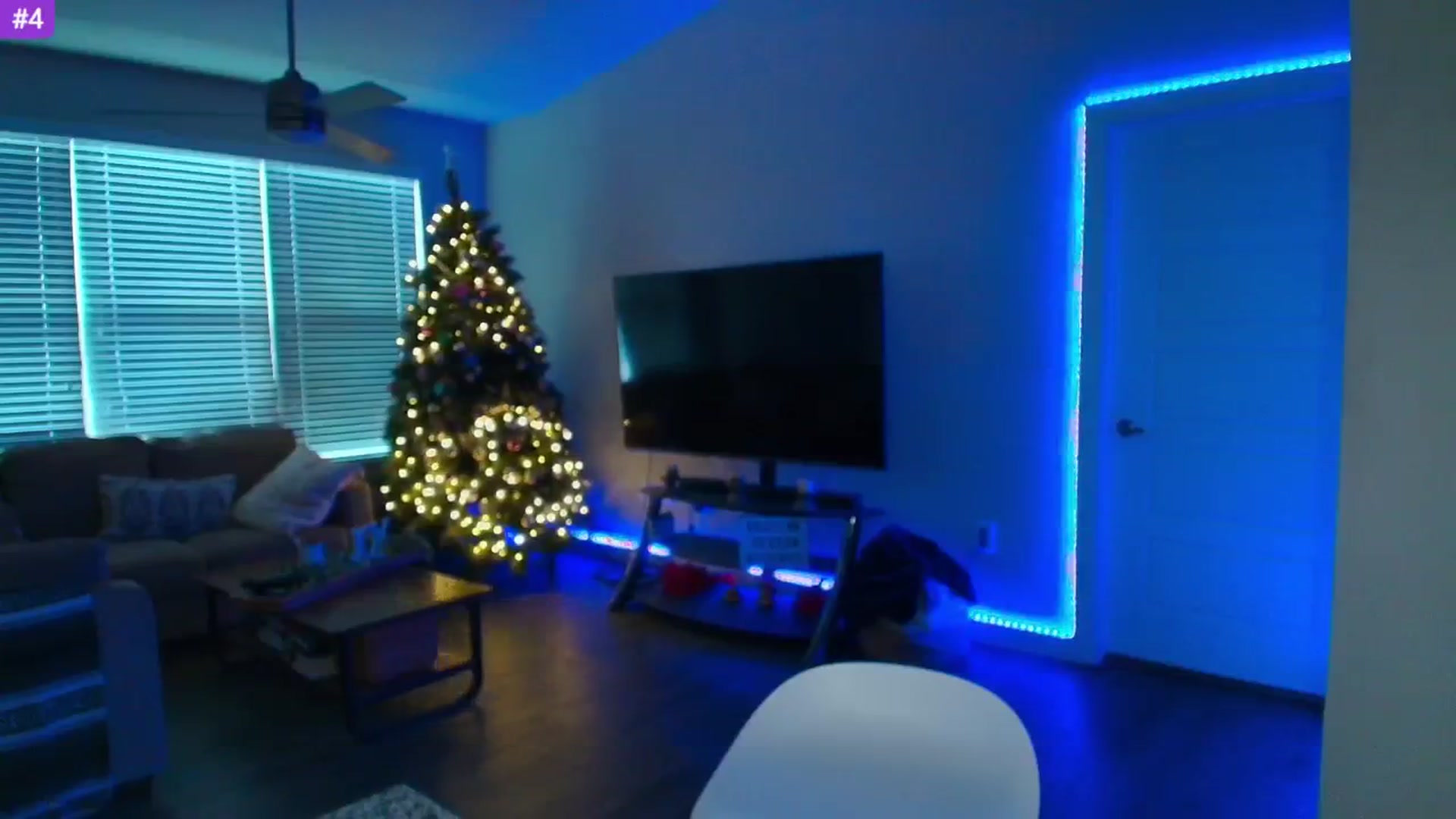 Gallery image thumbnail from Sammy_gray's myfreecams stream on, 05/13/2025, 01:21 image 19 of 20