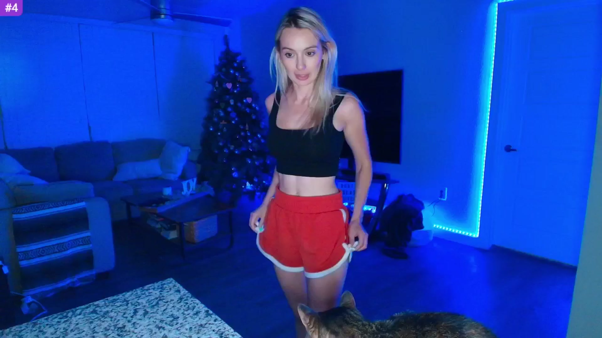 Gallery image thumbnail from Sammy_gray's myfreecams stream on, 05/19/2025, 04:13 image 14 of 20