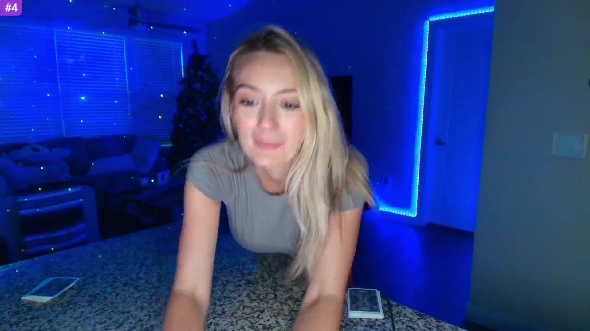Gallery image thumbnail from Sammy_gray's myfreecams stream on, 05/20/2025, 05:04 image 6 of 20