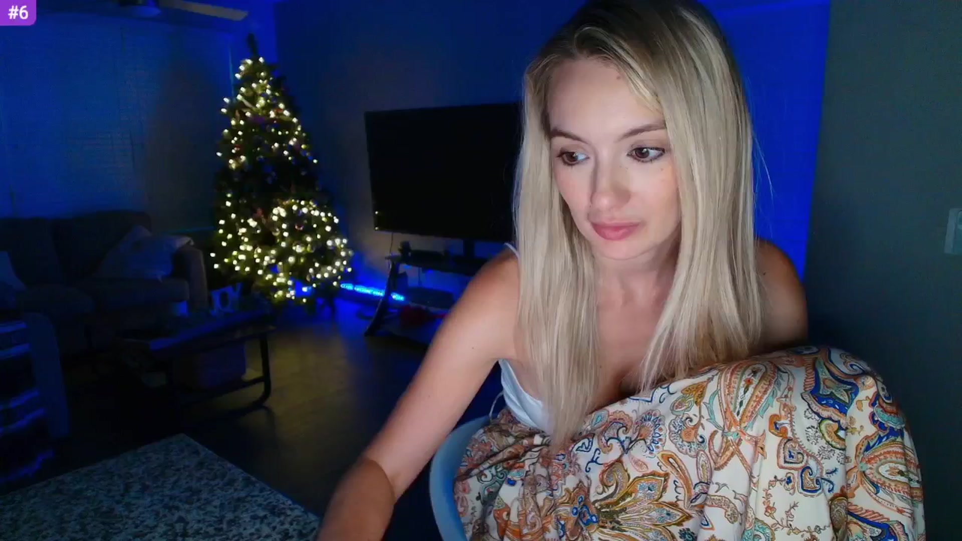 Gallery image thumbnail from Sammy_gray's myfreecams stream on, 05/24/2025, 02:46 image 19 of 20