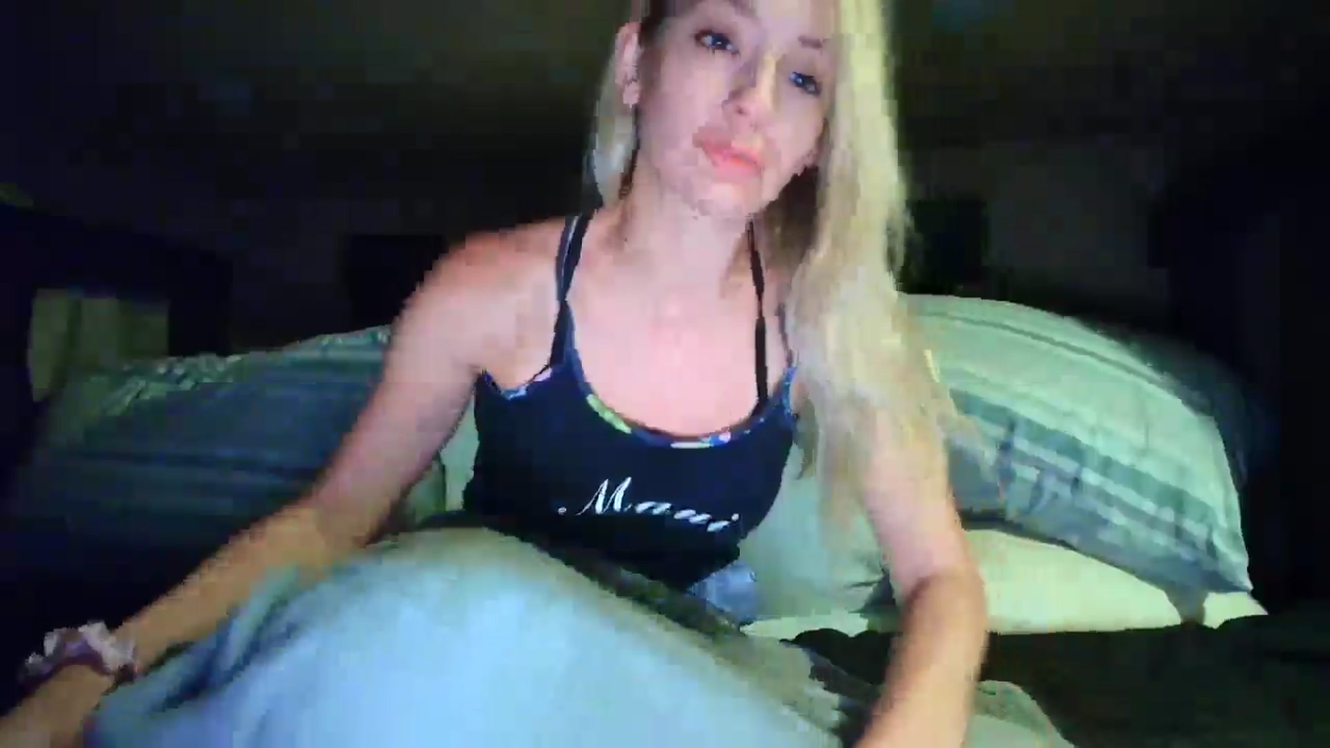 Gallery image thumbnail from Sammy_gray's myfreecams stream on, 05/26/2025, 06:28 image 18 of 20