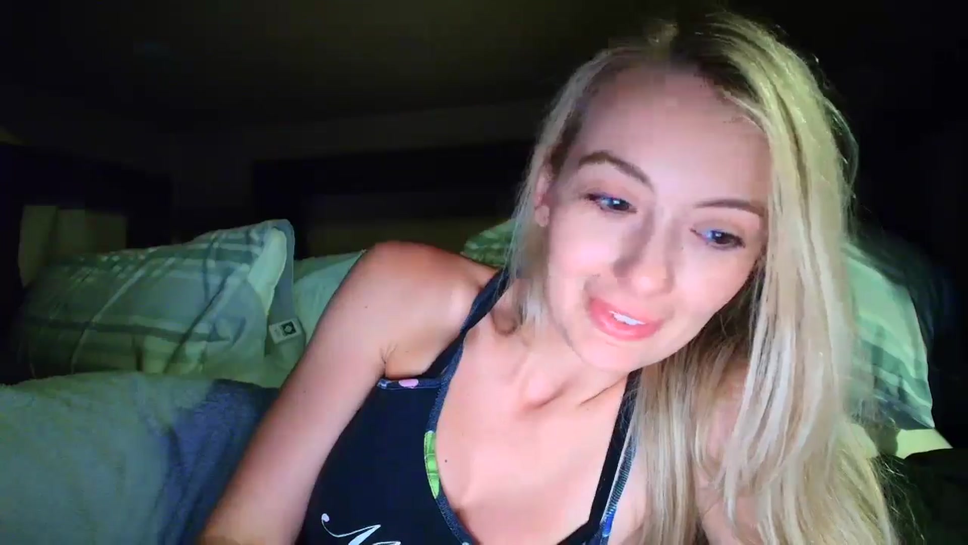 Gallery image thumbnail from Sammy_gray's myfreecams stream on, 05/26/2025, 06:28 image 2 of 20