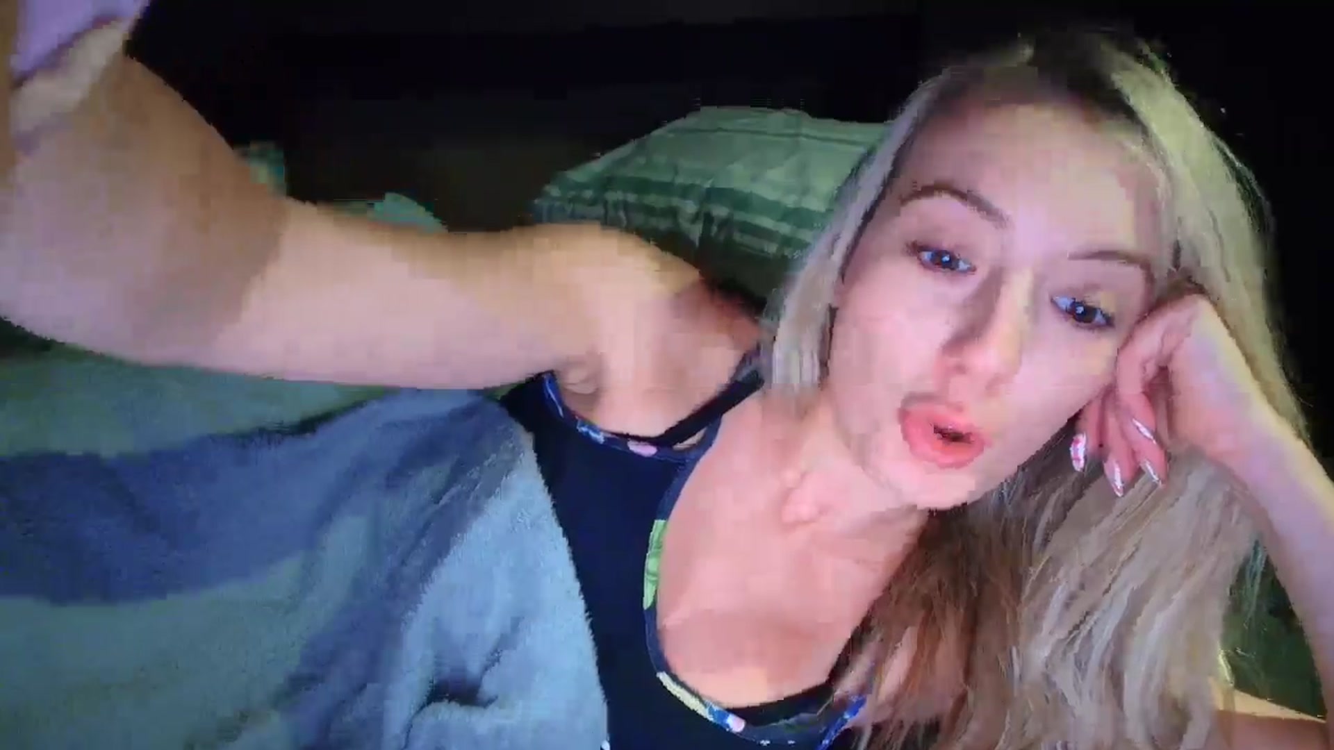 Gallery image thumbnail from Sammy_gray's myfreecams stream on, 05/26/2025, 06:28 image 13 of 20