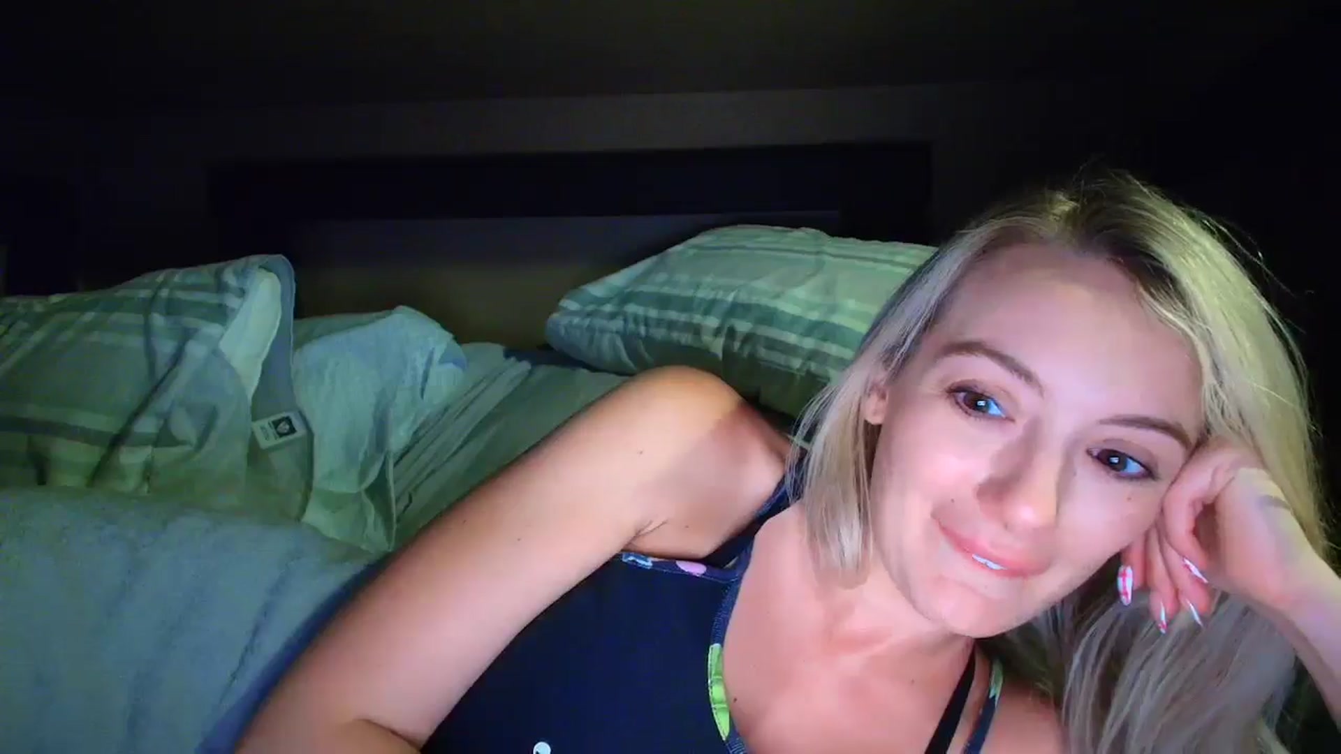 Gallery image thumbnail from Sammy_gray's myfreecams stream on, 05/26/2025, 06:28 image 5 of 20