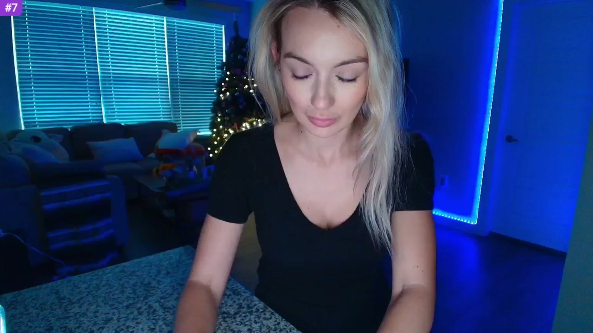 Gallery image thumbnail from Sammy_gray's myfreecams stream on, 05/30/2025, 06:34 image 1 of 20