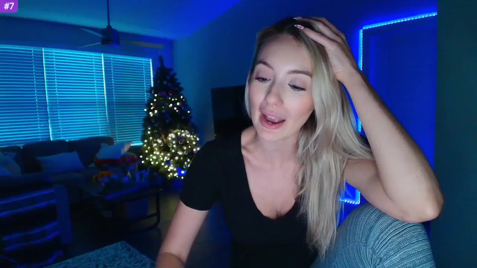 Gallery image thumbnail from Sammy_gray's myfreecams stream on, 05/30/2025, 06:34 image 3 of 20