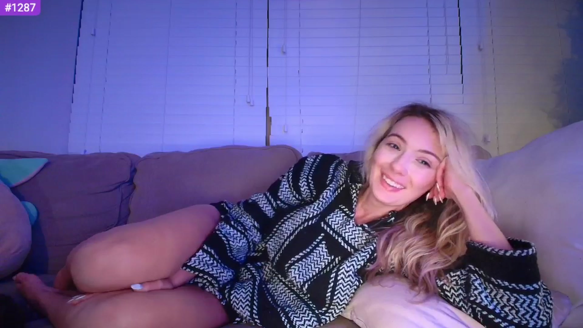 Gallery image thumbnail from Sammy_gray's myfreecams stream on, 06/02/2025, 06:02 image 16 of 20