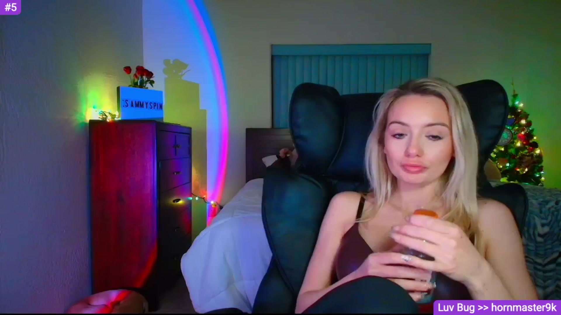 Gallery image thumbnail from Sammy_gray's myfreecams stream on, 02/05/2026, 03:09 image 6 of 20