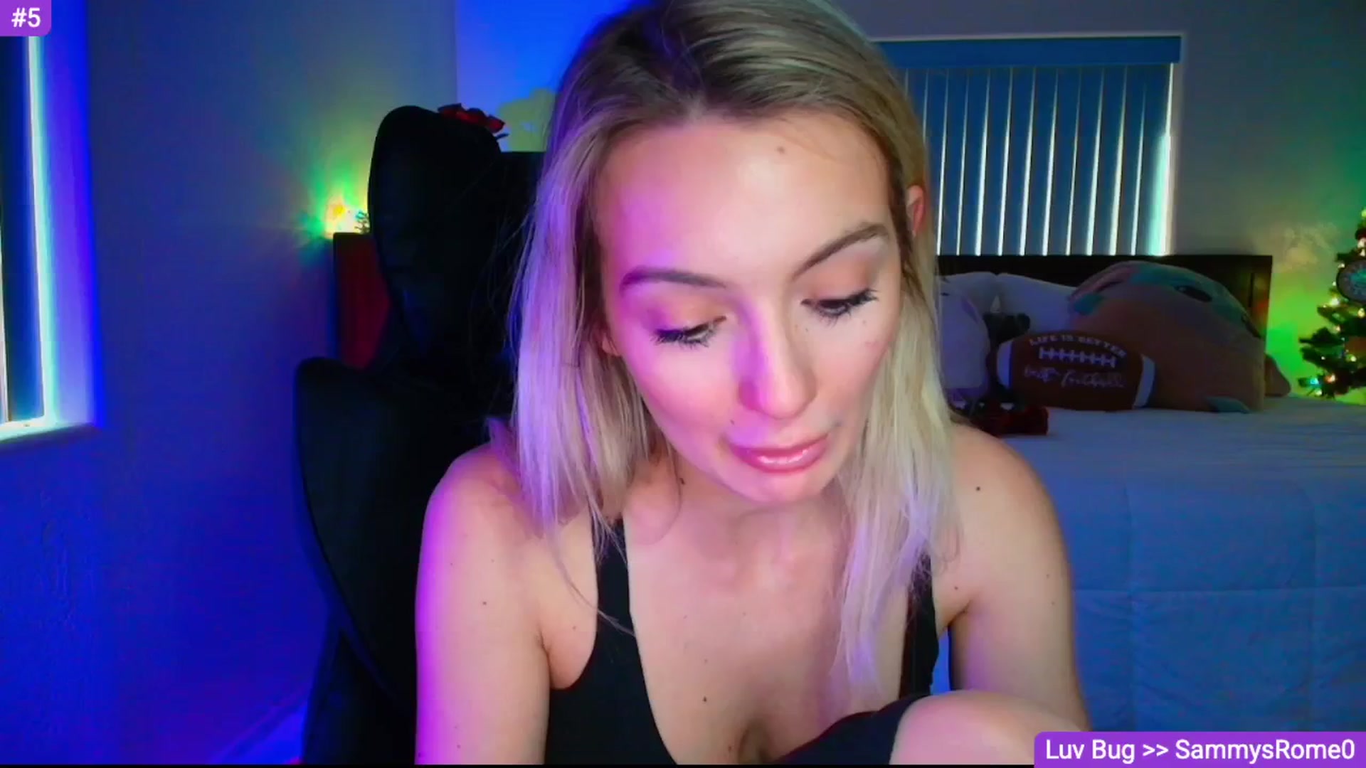 Gallery image thumbnail from Sammy_gray's myfreecams stream on, 02/07/2026, 24:00 image 13 of 20