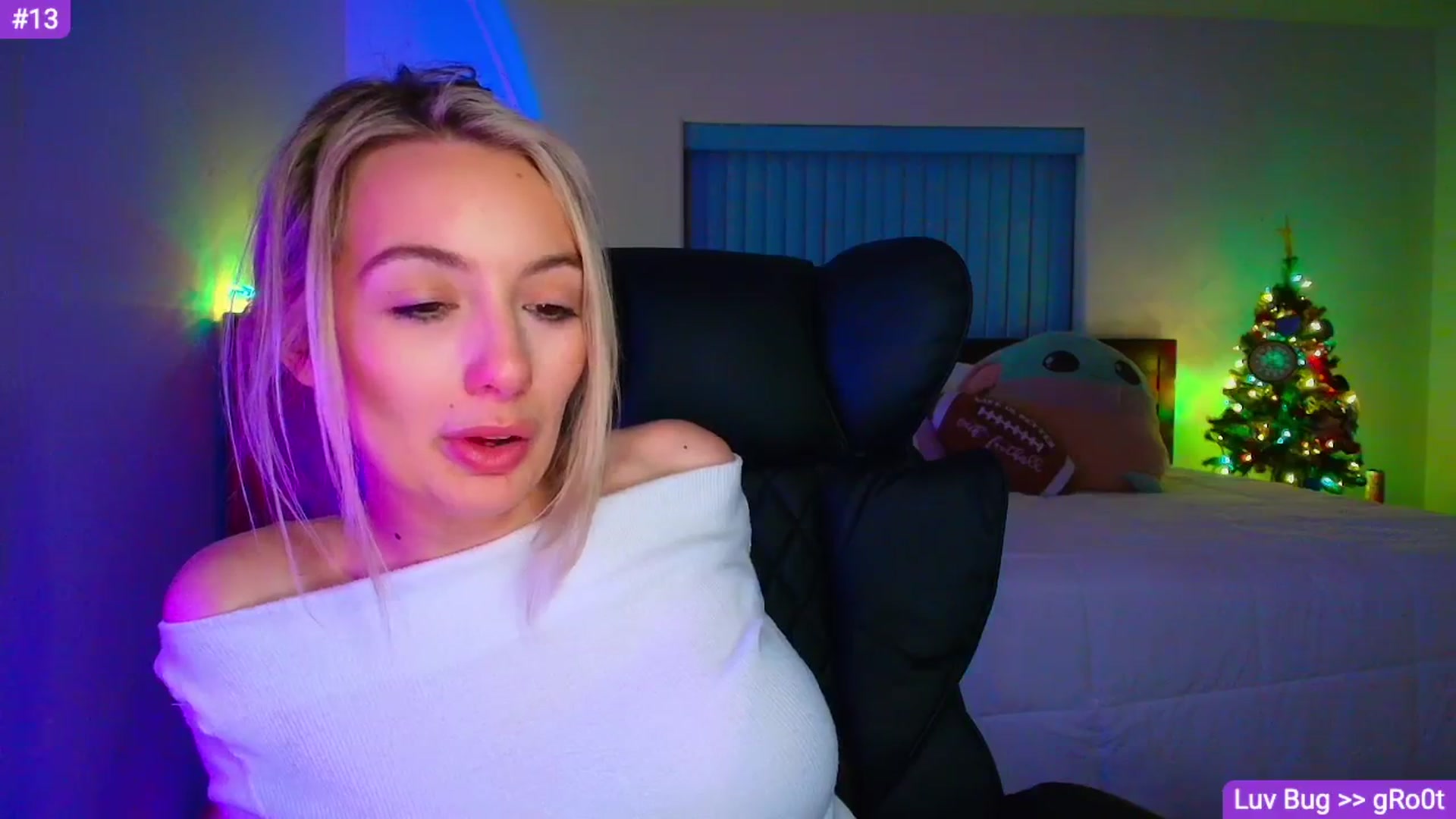 Gallery image thumbnail from Sammy_gray's myfreecams stream on, 02/17/2026, 02:59 image 17 of 20