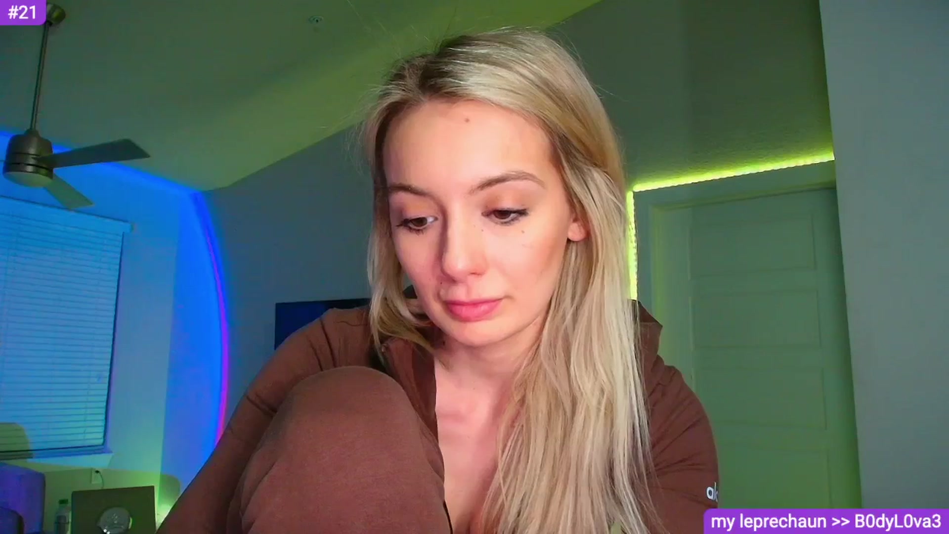 Gallery image thumbnail from Sammy_gray's myfreecams stream on, 03/07/2026, 06:08 image 16 of 20