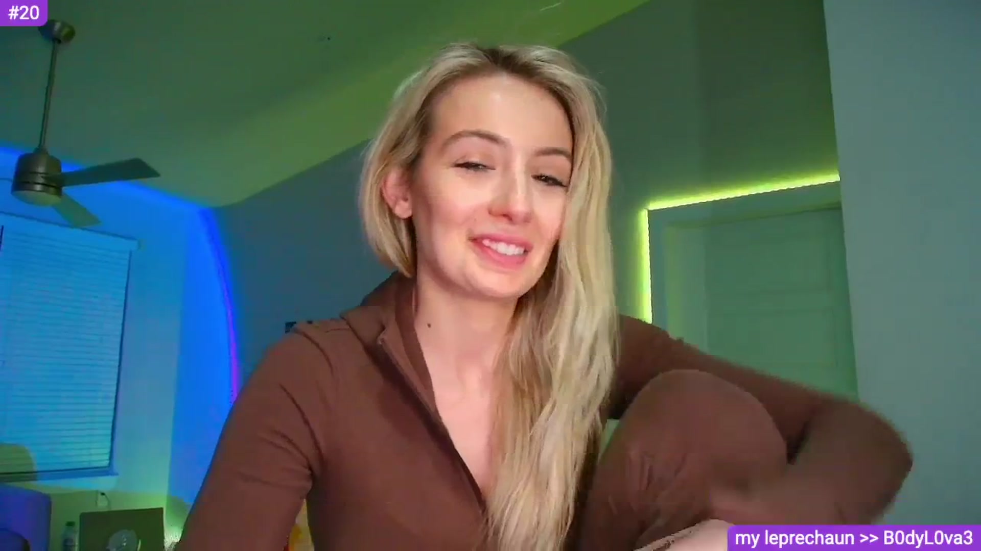 Gallery image thumbnail from Sammy_gray's myfreecams stream on, 03/07/2026, 06:08 image 10 of 20
