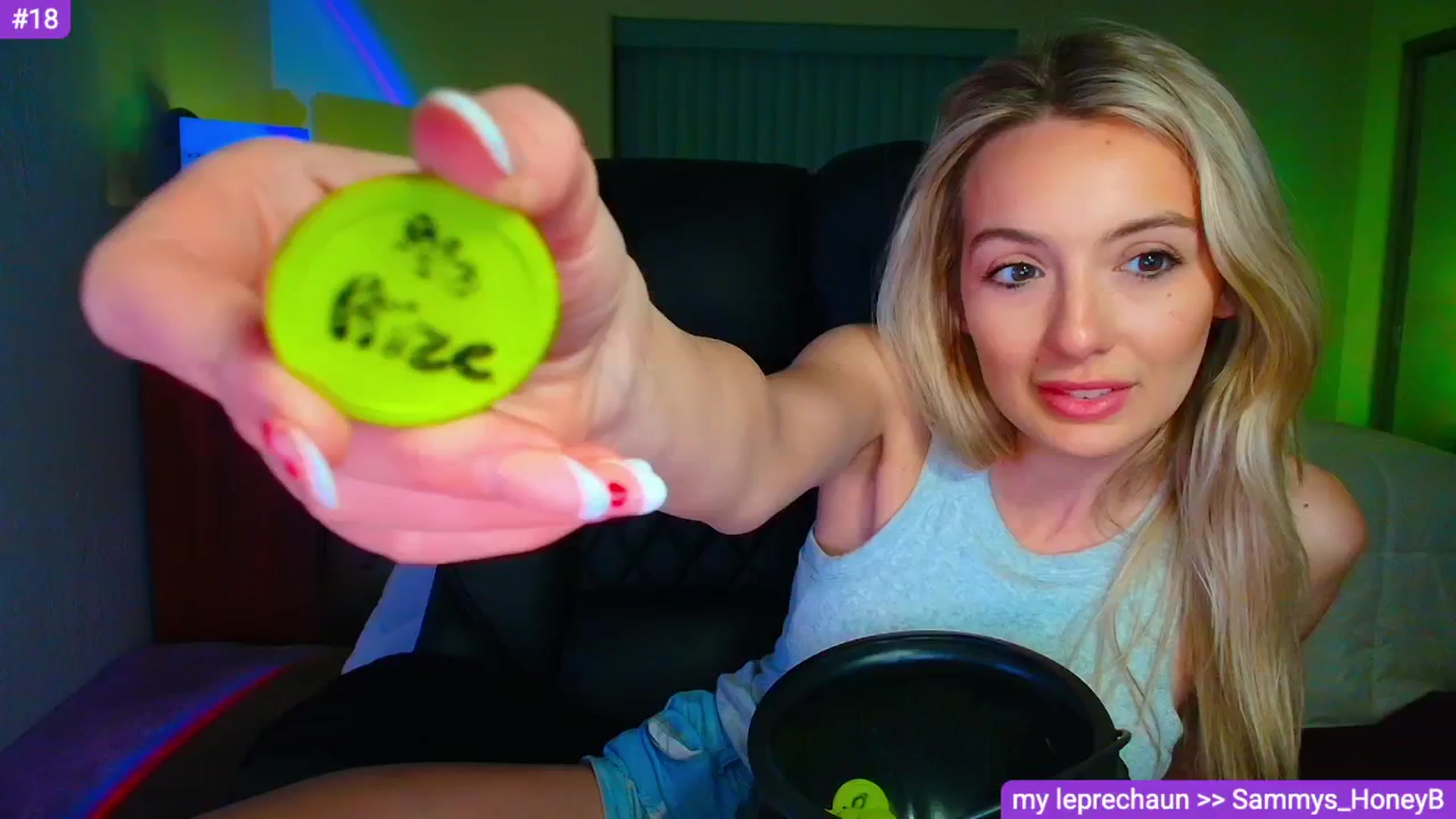 Gallery image thumbnail from Sammy_gray's myfreecams stream on, 03/12/2026, 06:07 image 1 of 20