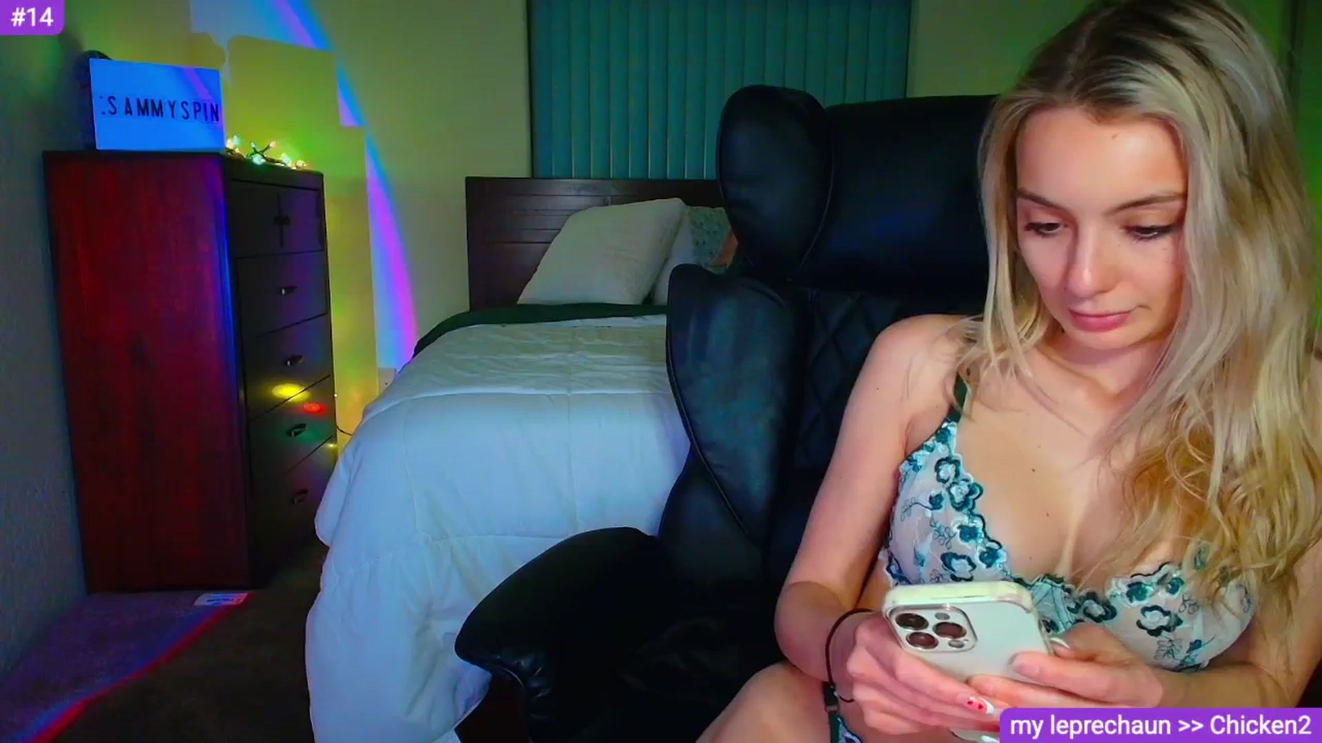 Gallery image thumbnail from Sammy_gray's myfreecams stream on, 03/18/2026, 06:21 image 15 of 20