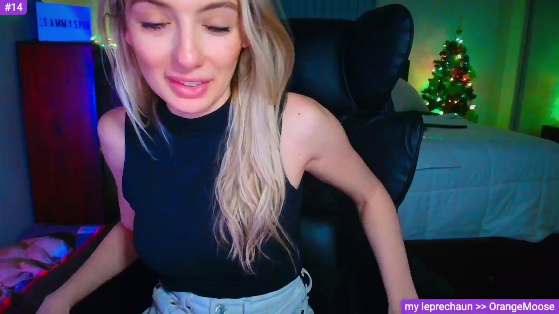 Gallery image thumbnail from Sammy_gray's myfreecams stream on, 03/19/2026, 05:41 image 20 of 20