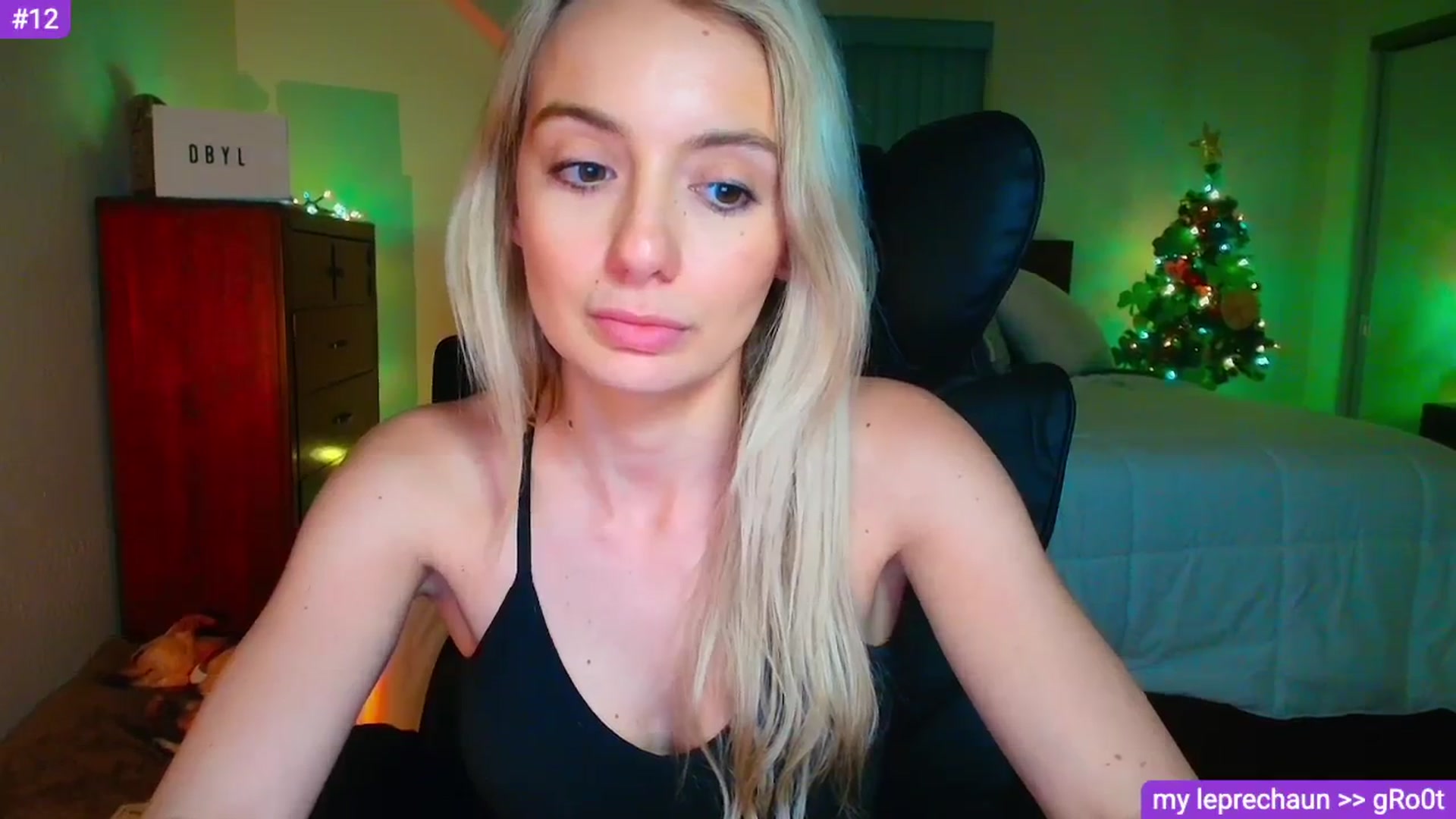 Gallery image thumbnail from Sammy_gray's myfreecams stream on, 03/24/2026, 03:52 image 16 of 20