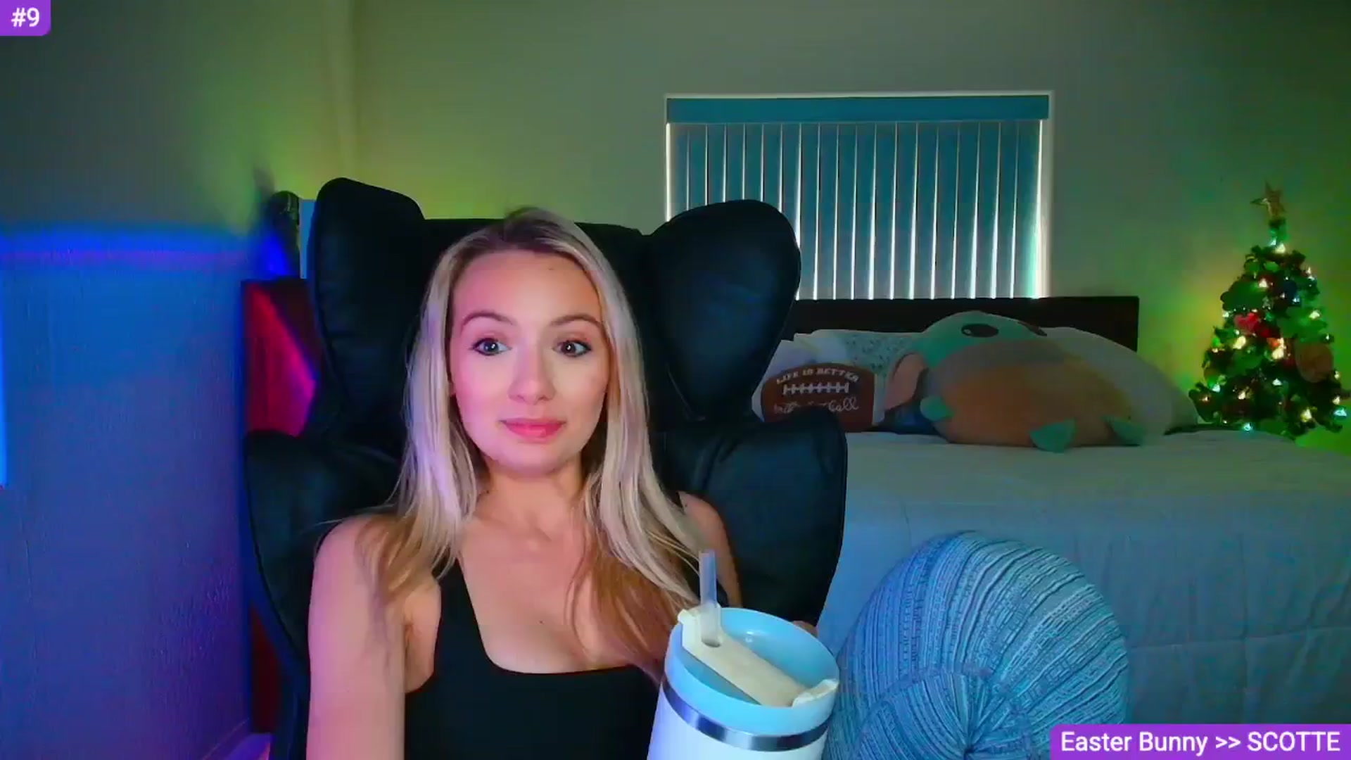Gallery image thumbnail from Sammy_gray's myfreecams stream on, 03/27/2026, 01:13 image 1 of 20