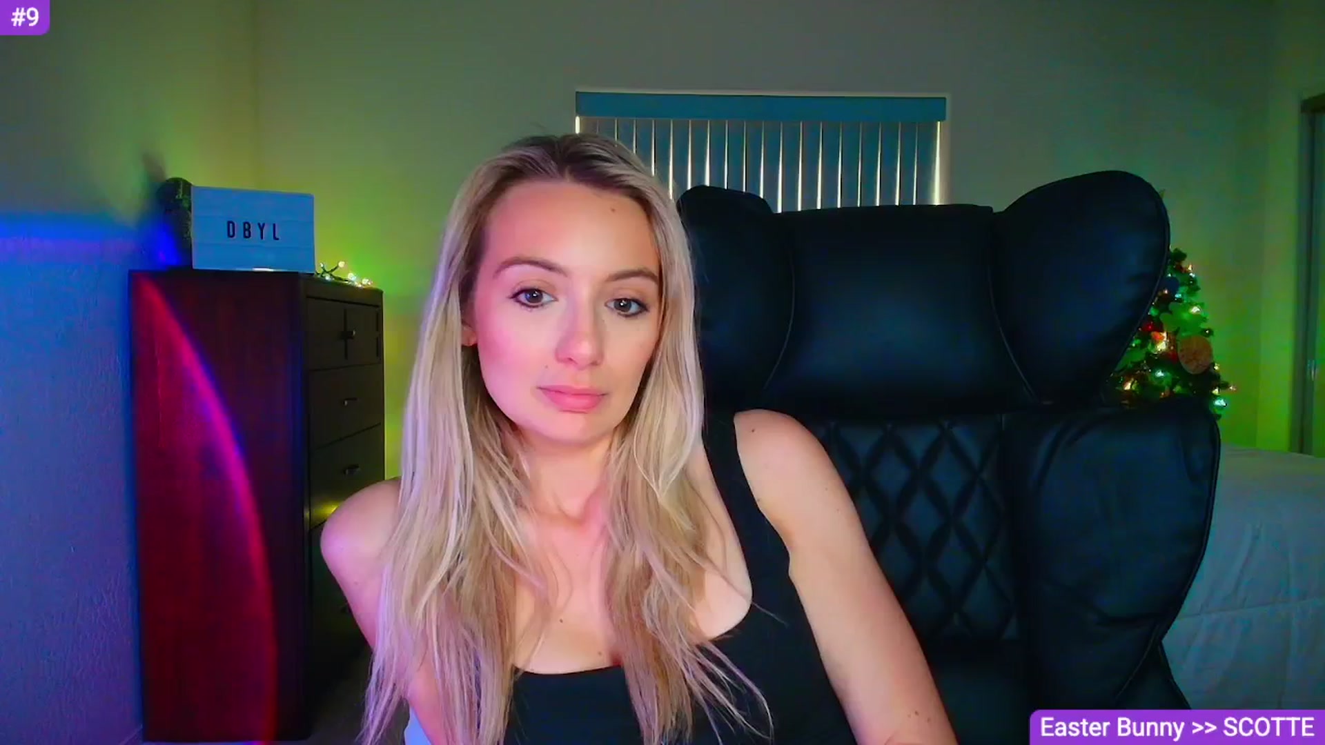 Gallery image thumbnail from Sammy_gray's myfreecams stream on, 03/27/2026, 01:13 image 18 of 20