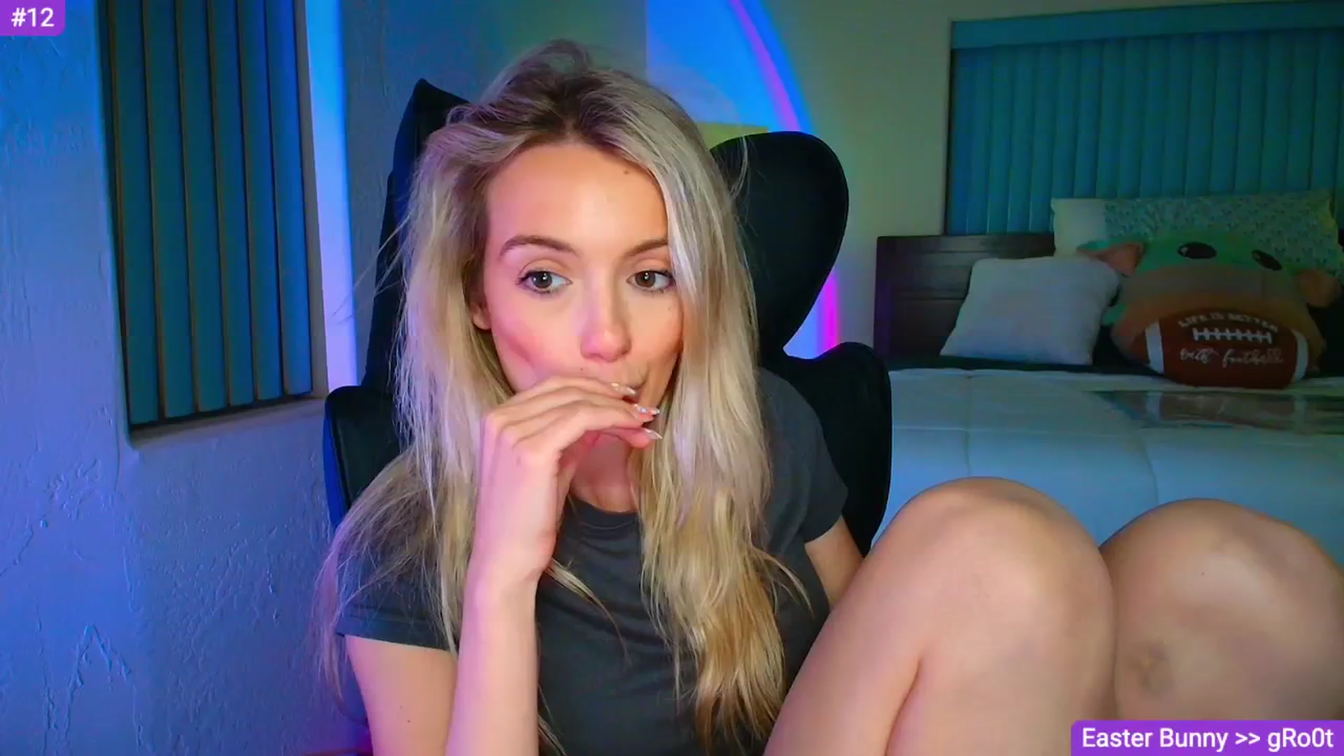 Gallery image thumbnail from Sammy_gray's myfreecams stream on, 04/01/2026, 03:27 image 16 of 20