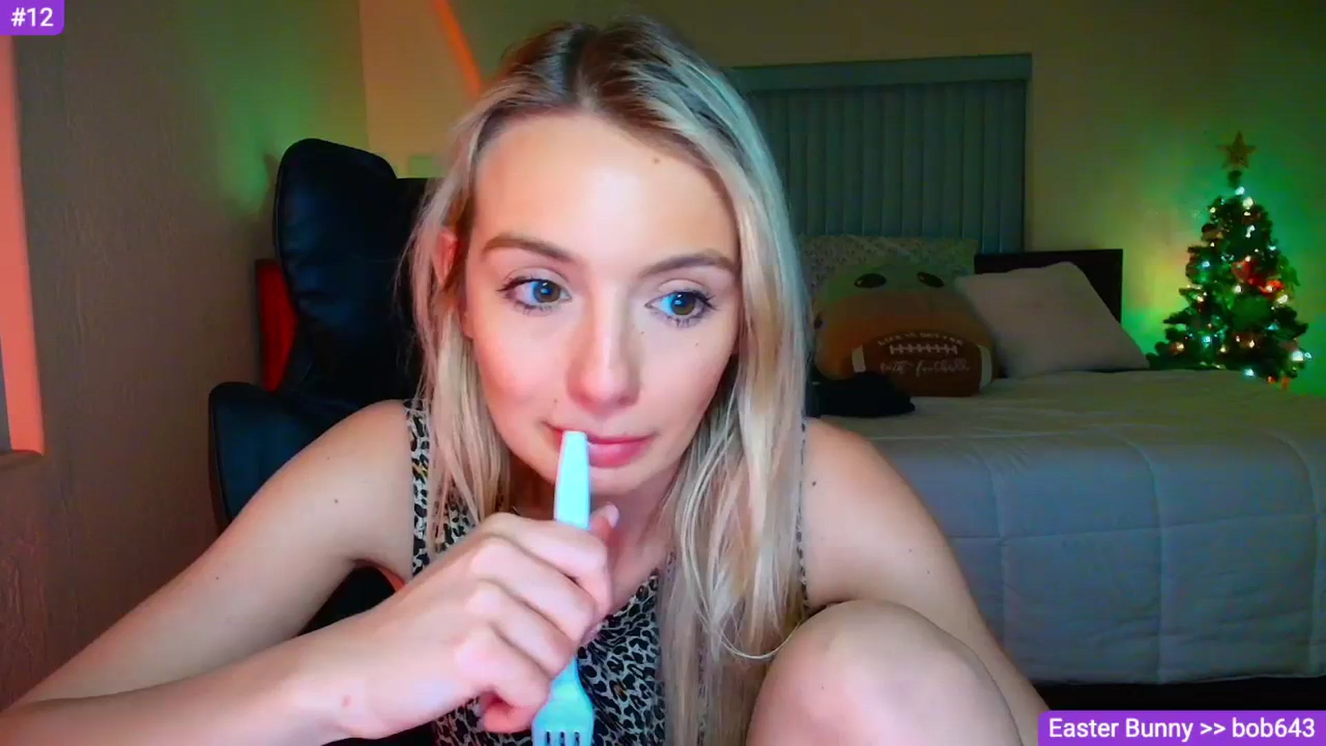 Gallery image thumbnail from Sammy_gray's myfreecams stream on, 04/08/2026, 05:04 image 16 of 20