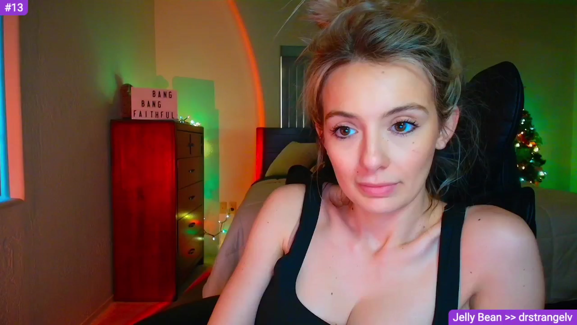 Gallery image thumbnail from Sammy_gray's myfreecams stream on, 04/10/2026, 02:35 image 5 of 20