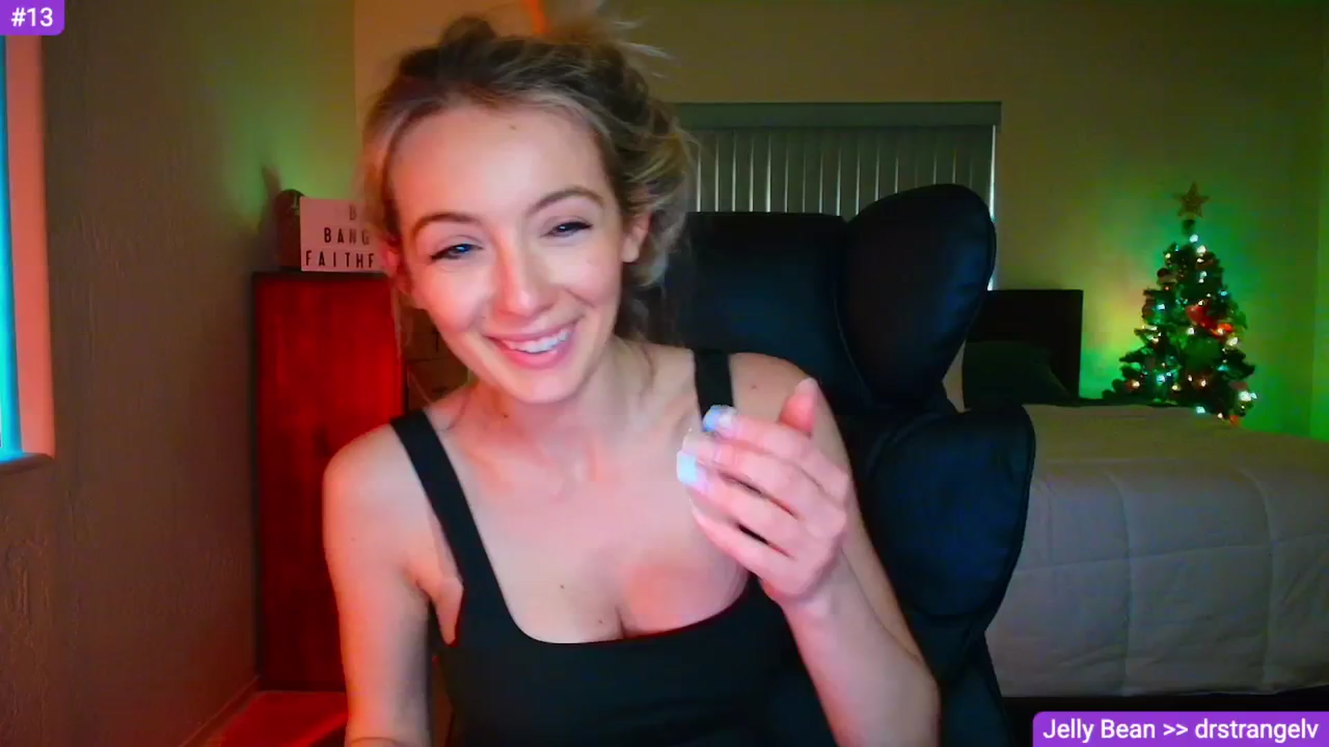 Gallery image thumbnail from Sammy_gray's myfreecams stream on, 04/10/2026, 02:35 image 1 of 20