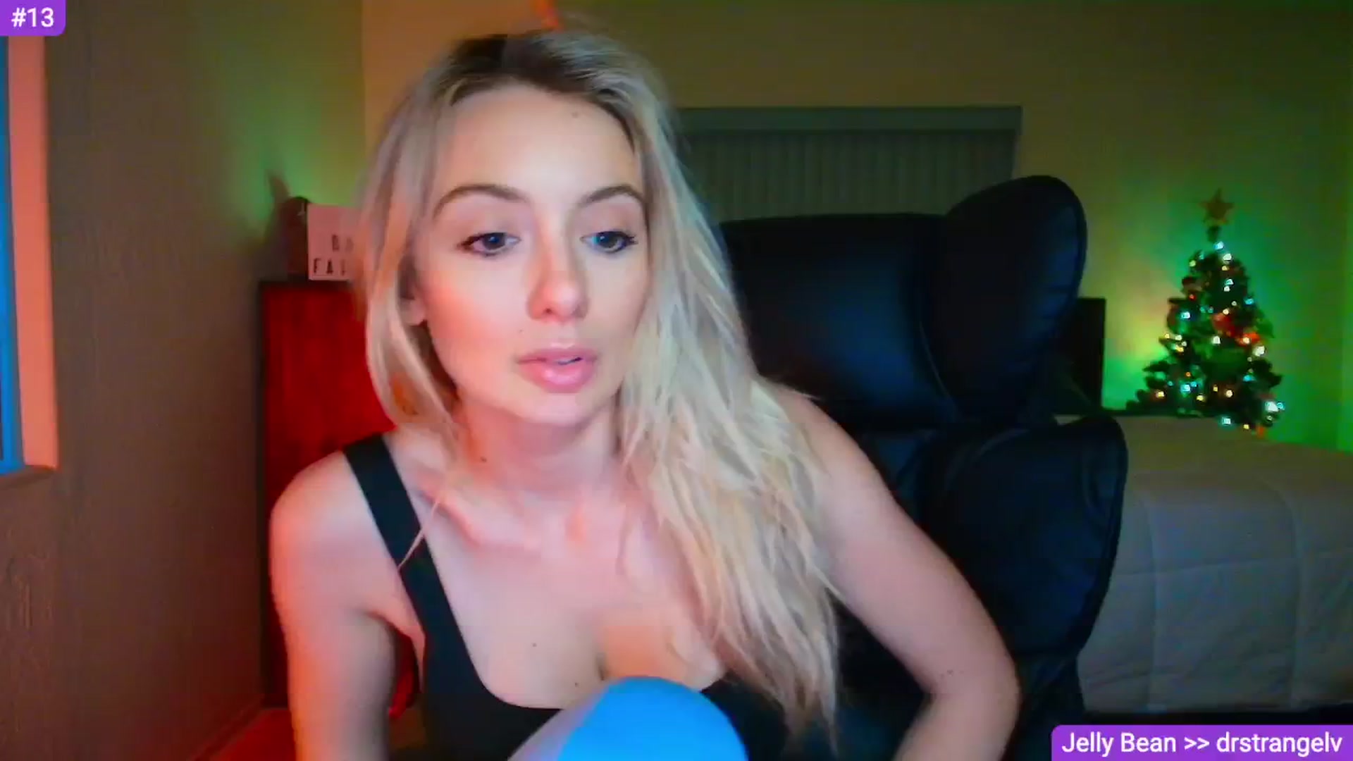 Gallery image thumbnail from Sammy_gray's myfreecams stream on, 04/10/2026, 02:35 image 10 of 20