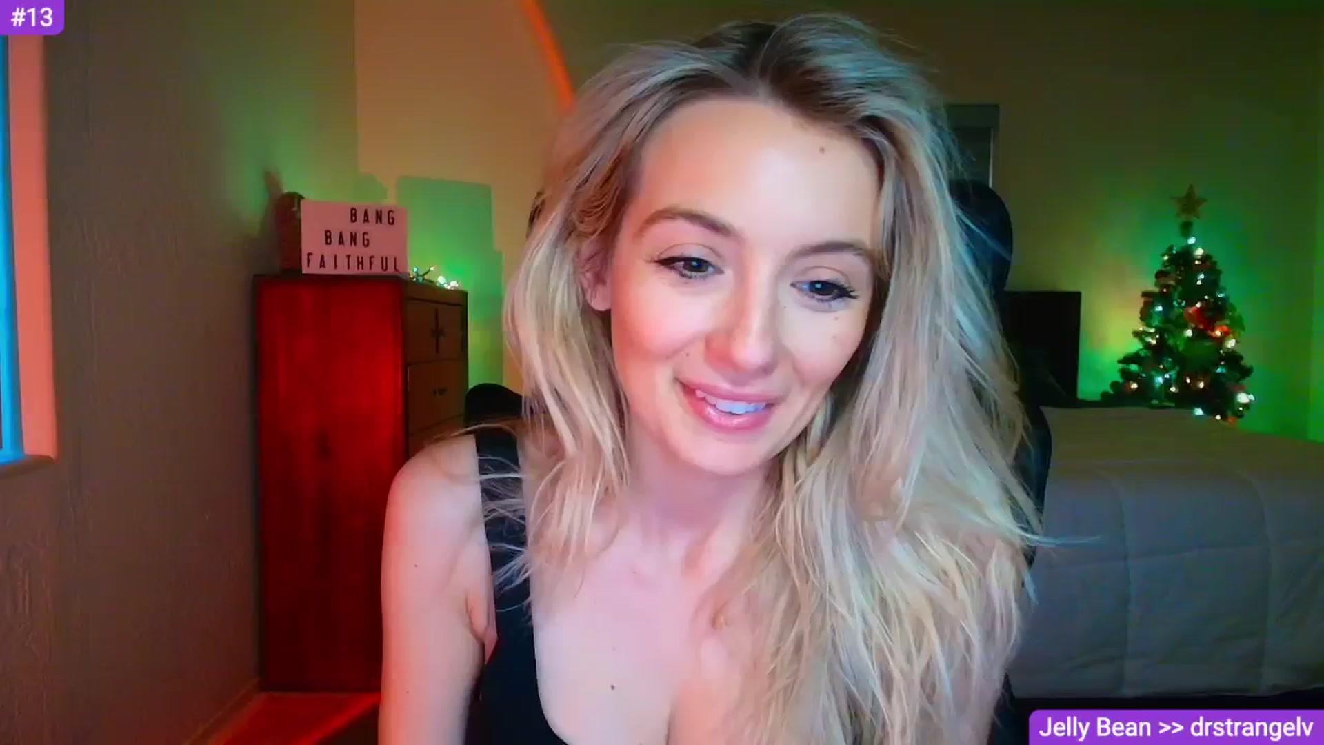 Gallery image thumbnail from Sammy_gray's myfreecams stream on, 04/10/2026, 02:35 image 7 of 20